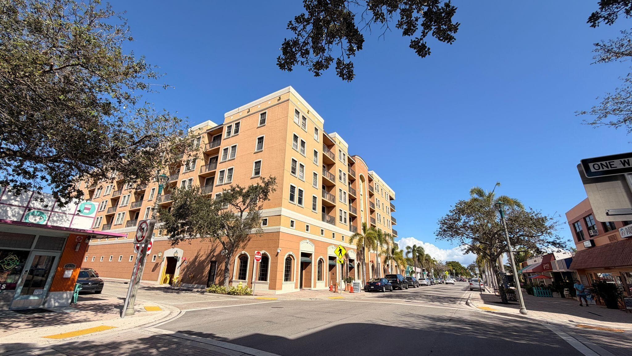511 Lucerne Avenue 610, Lake Worth Beach, FL 33460 — photo 4 of 30