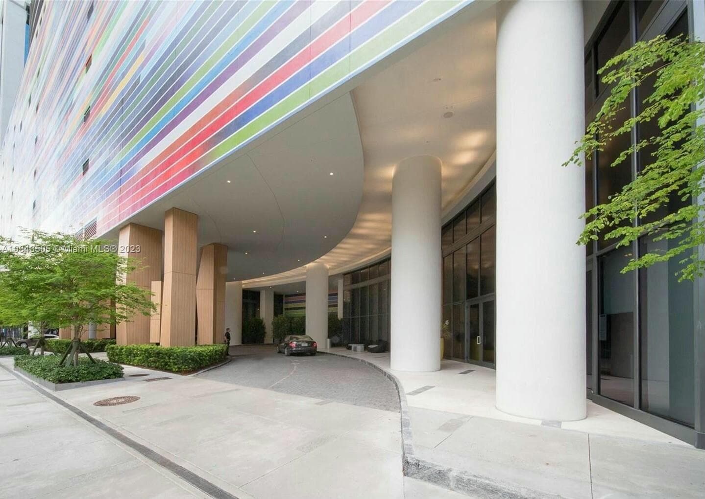 55 SW 9th Street 3209, Miami, FL 33130 — photo 14 of 35