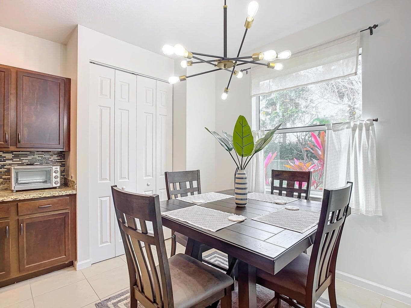 11931 SW Crestwood Circle, Port St. Lucie, FL 34987 — photo 13 of 102