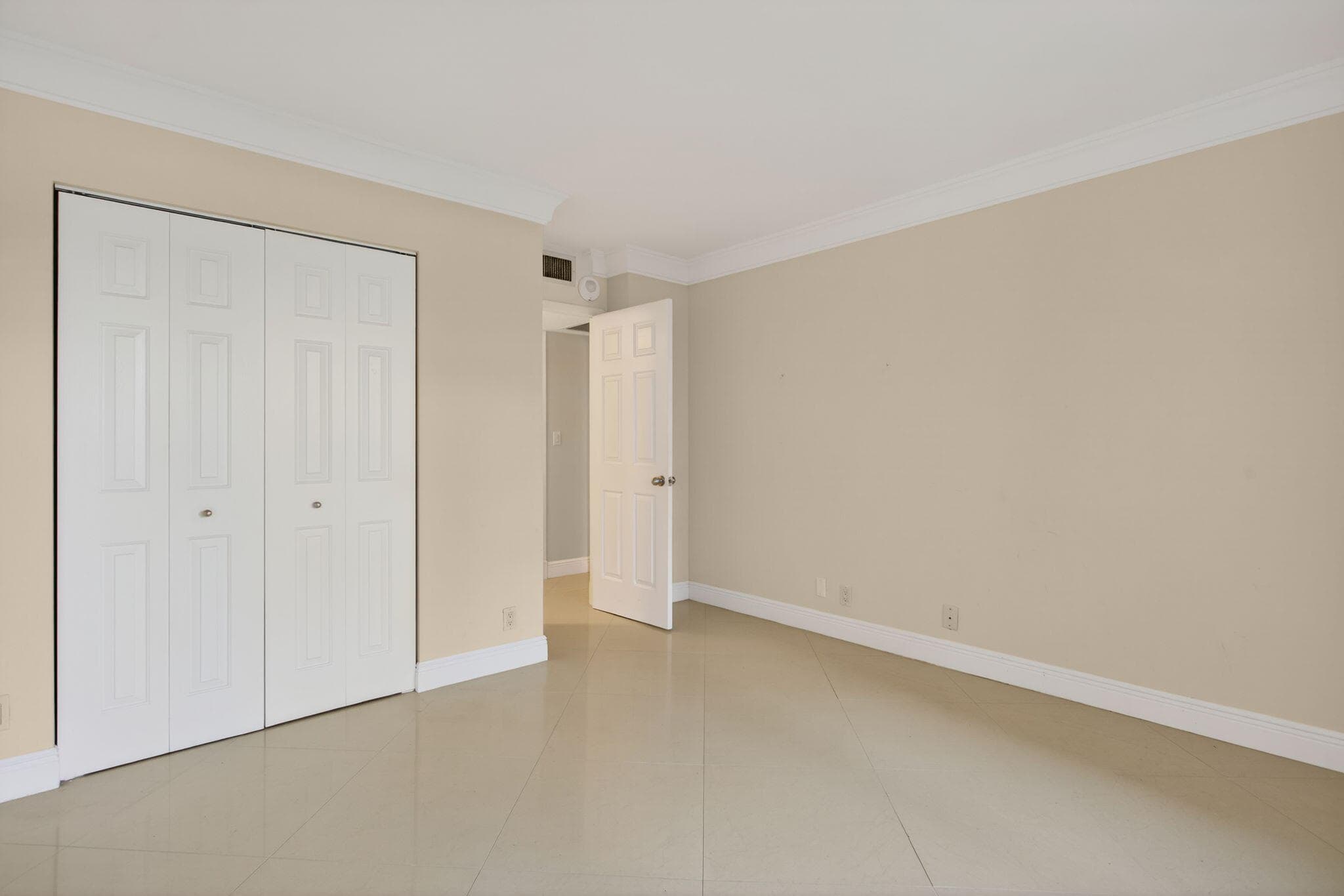 405 N Ocean Boulevard 208, Pompano Beach, FL 33062 — photo 23 of 61