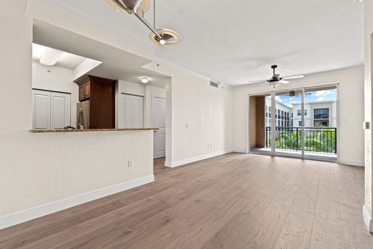 1660 Renaissance Commons Boulevard 2524, Boynton Beach, FL 33426 — photo 3 of 38