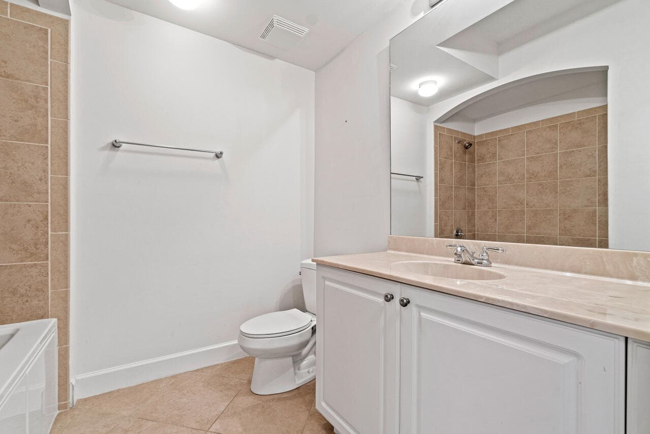 1660 Renaissance Commons Boulevard 2524, Boynton Beach, FL 33426 — photo 24 of 38