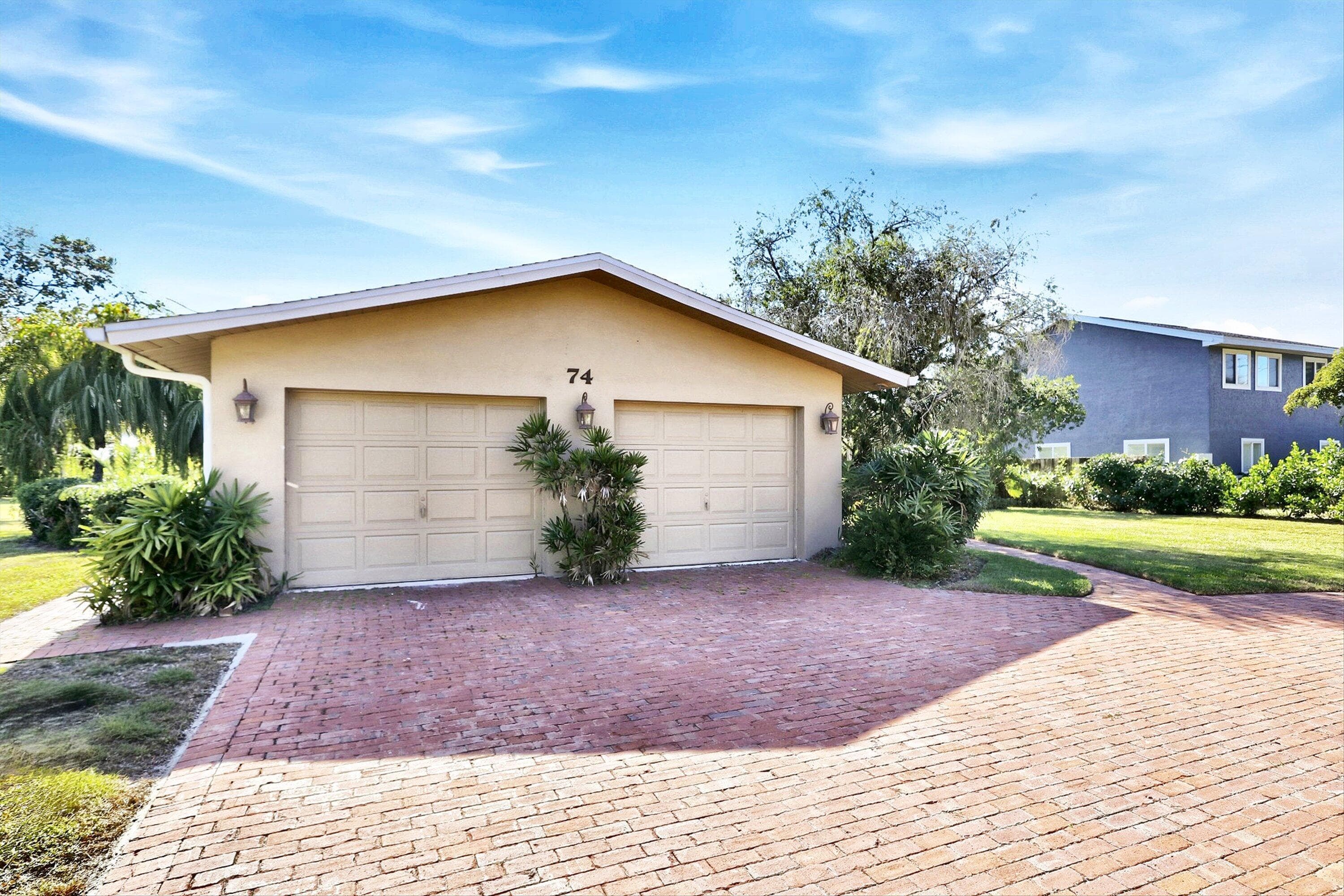 74 Aqua Lane, North Fort Myers, FL 33903 — photo 4 of 50