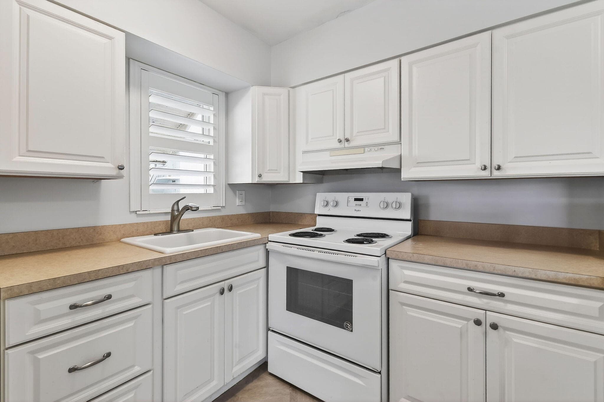 3060 Meridian Way N 8, Palm Beach Gardens, FL 33410 — photo 12 of 26