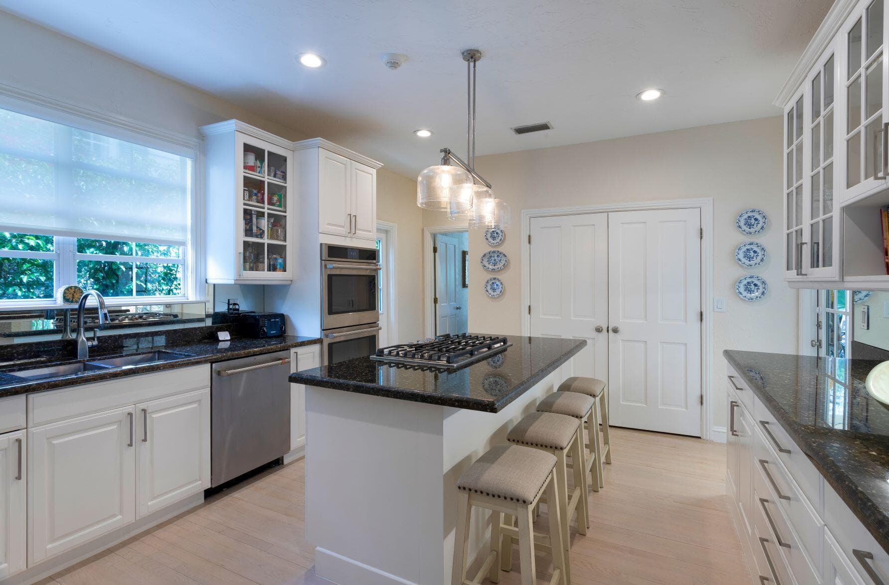 4210 Washington Road, West Palm Beach, FL 33405 — photo 7 of 19