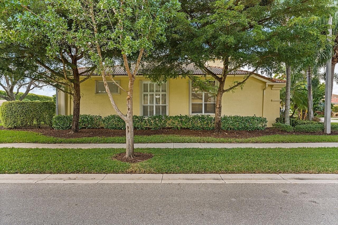 9724 Via Grandezza W, Wellington, FL 33411 — photo 46 of 56