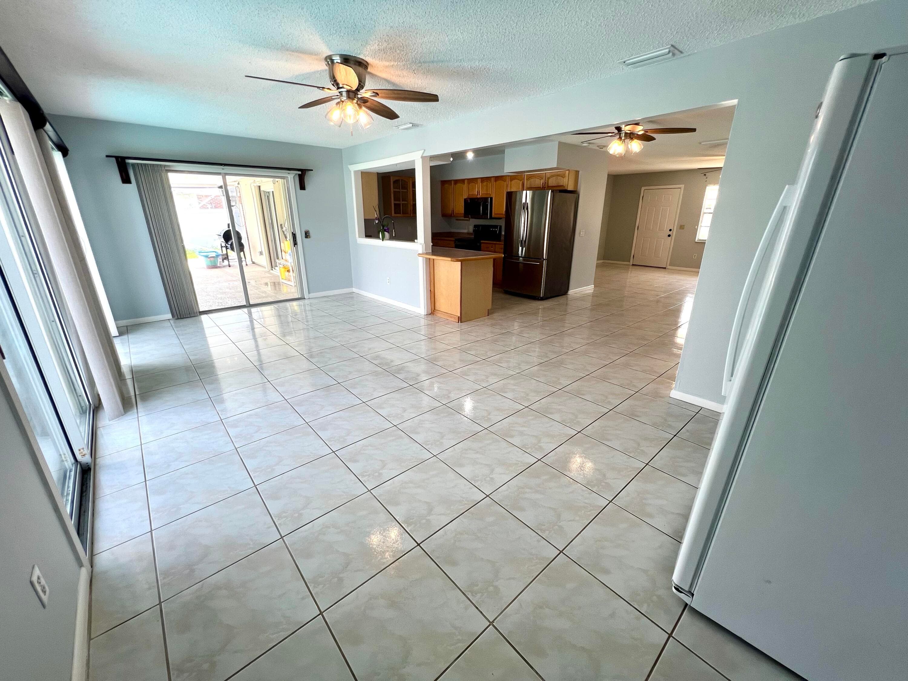 3119 Caribb Way, Lake Worth, FL 33462 — photo 6 of 19
