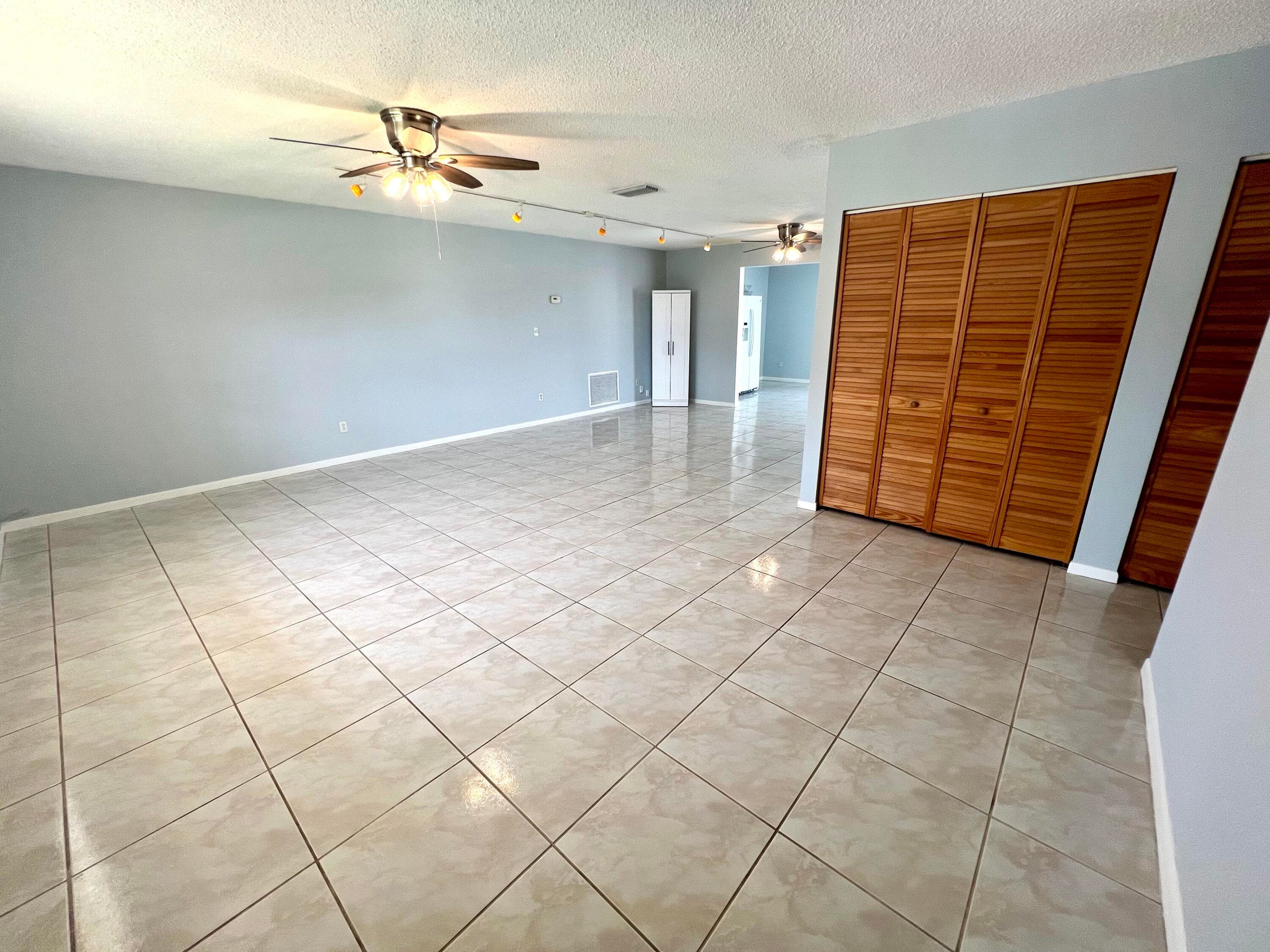 3119 Caribb Way, Lake Worth, FL 33462 — photo 15 of 19