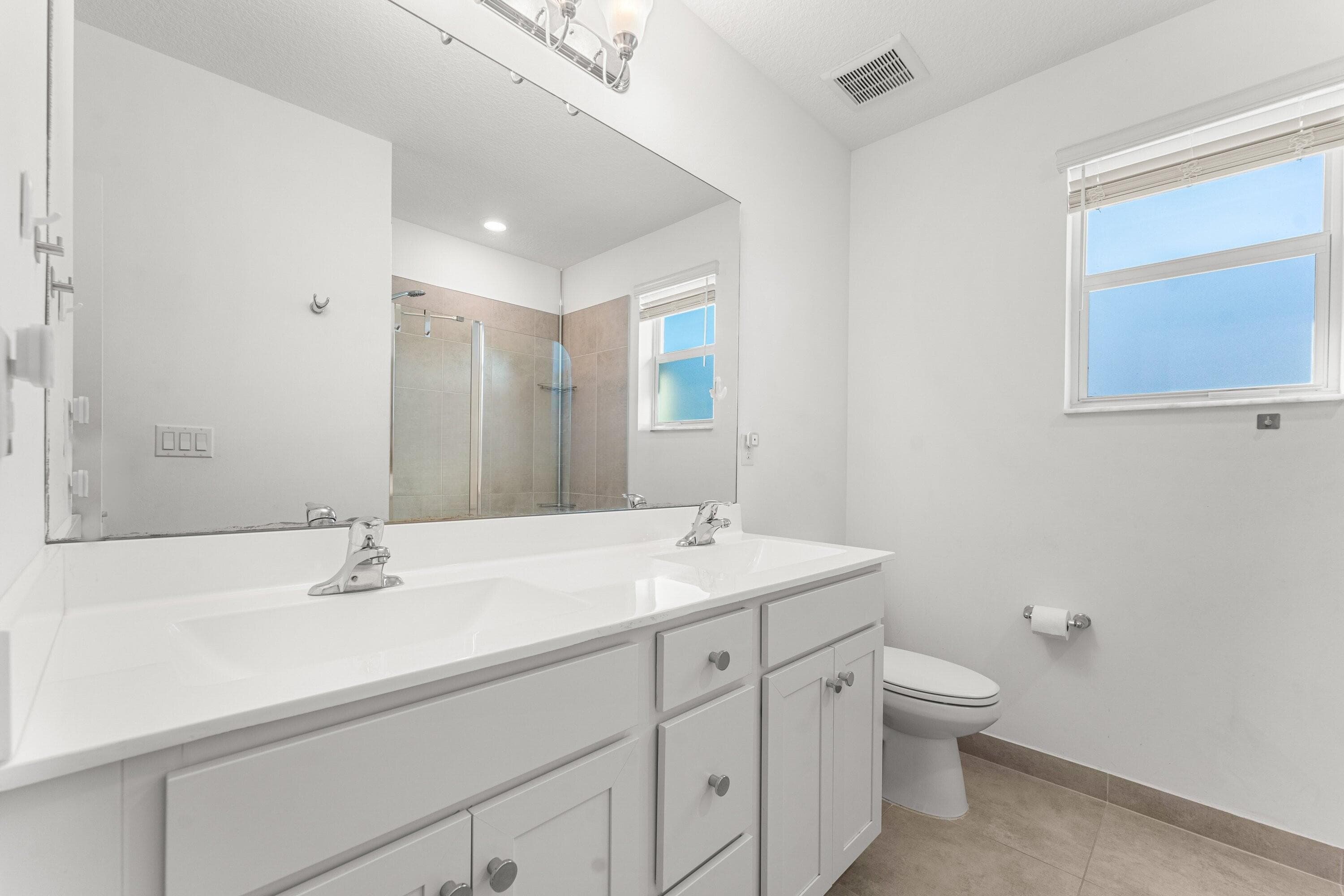 4330 Lago Drive, Deerfield Beach, FL 33064 — photo 23 of 36
