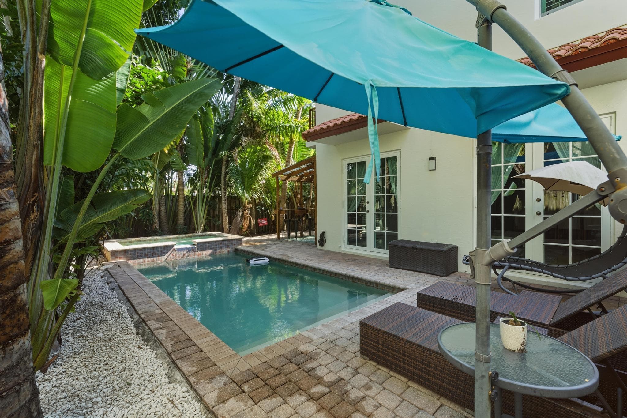 1709 NE 8th Street 1709, Fort Lauderdale, FL 33304 — photo 6 of 62