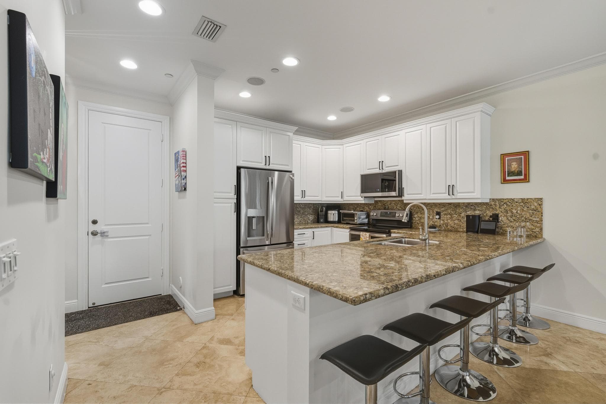 1709 NE 8th Street 1709, Fort Lauderdale, FL 33304 — photo 11 of 62