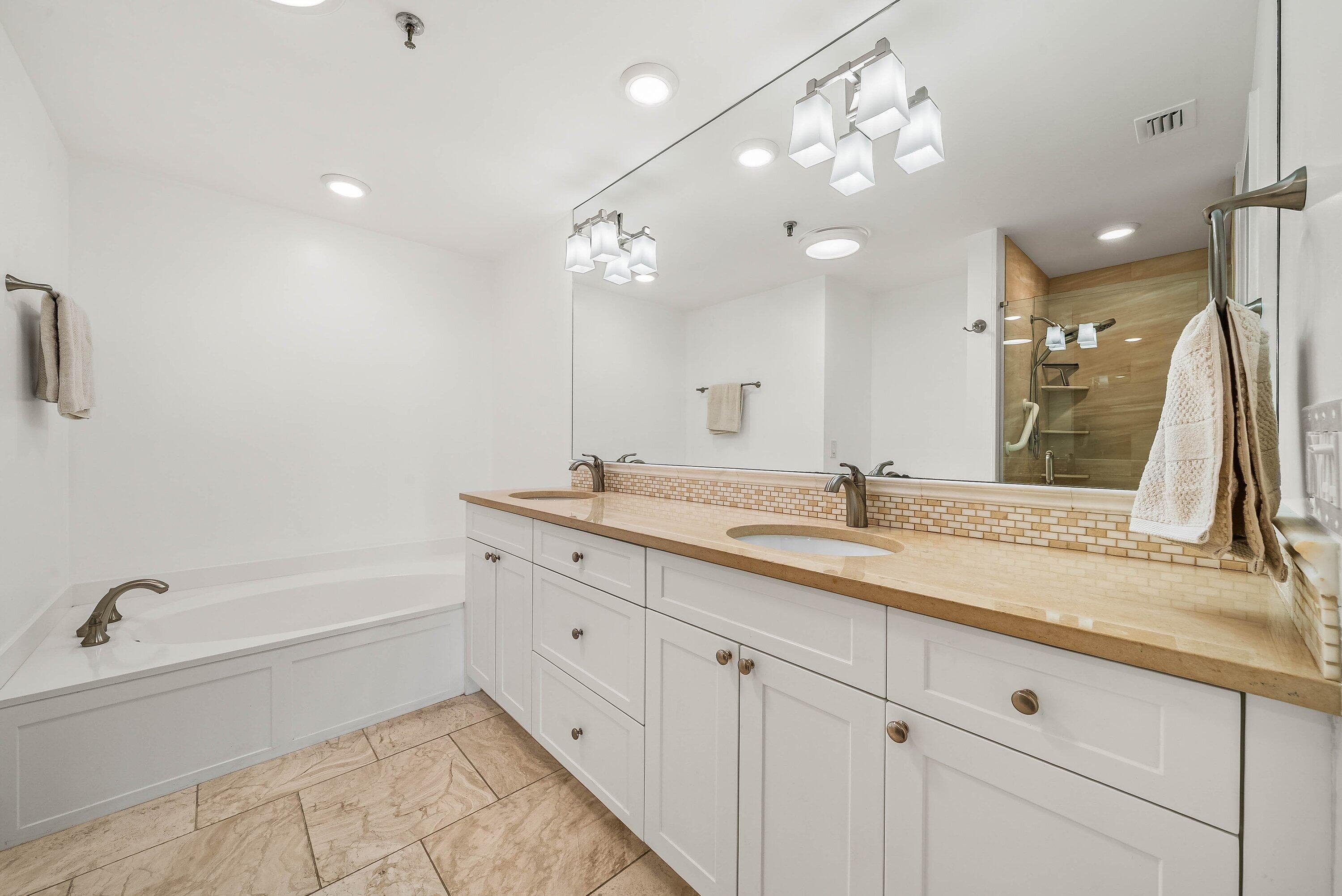 11370 Twelve Oaks Way 418, North Palm Beach, FL 33408 — photo 17 of 51