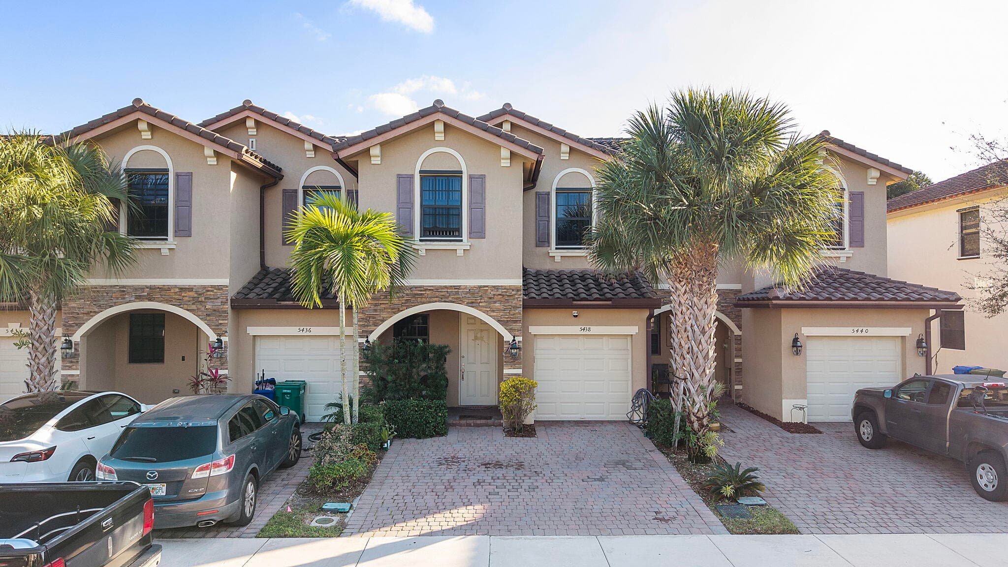 5438 NW 27th Street, Margate, FL 33063 — photo 3 of 40