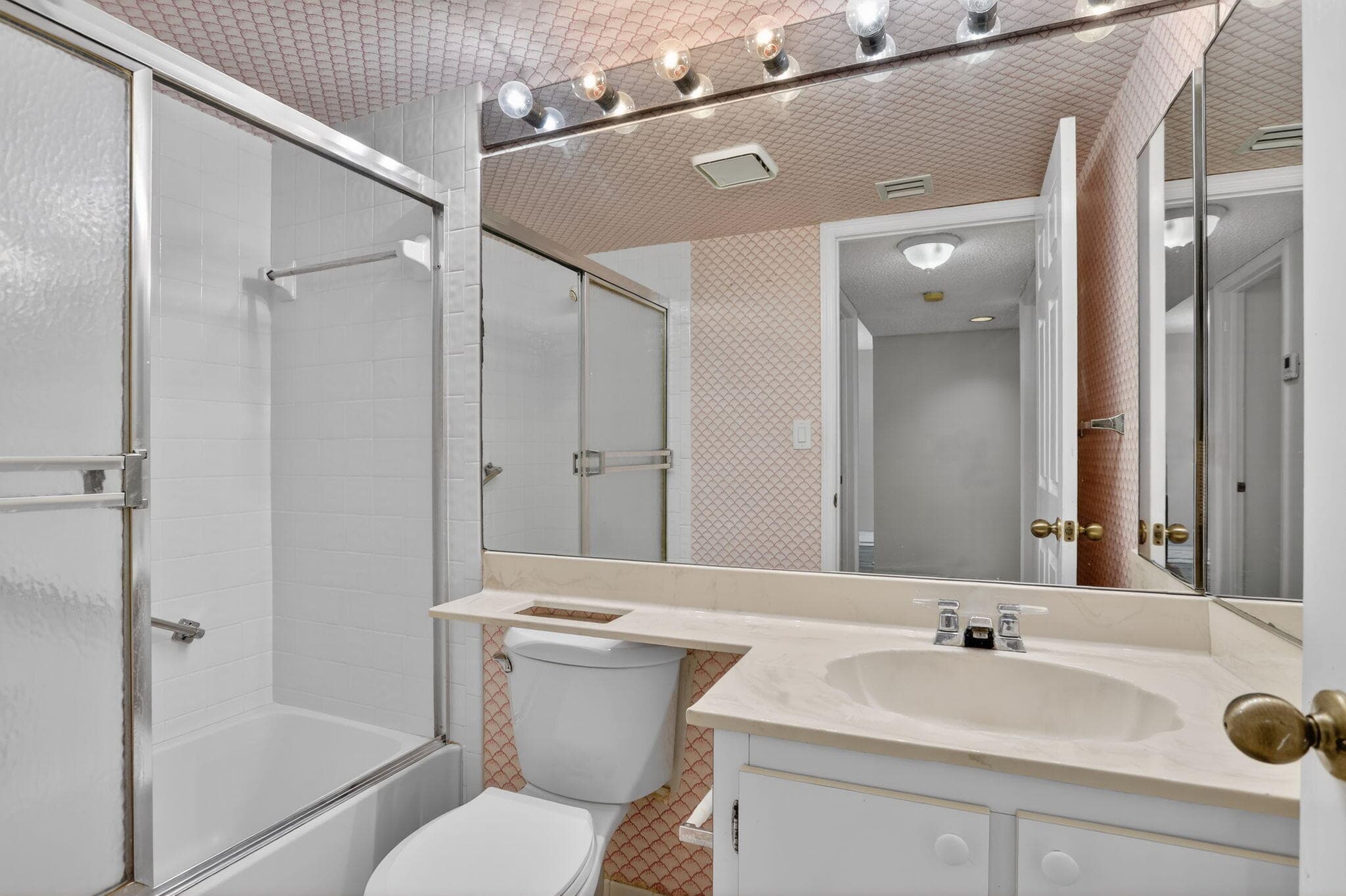 10837 W Clairmont Circle 208, Tamarac, FL 33321 — photo 16 of 45
