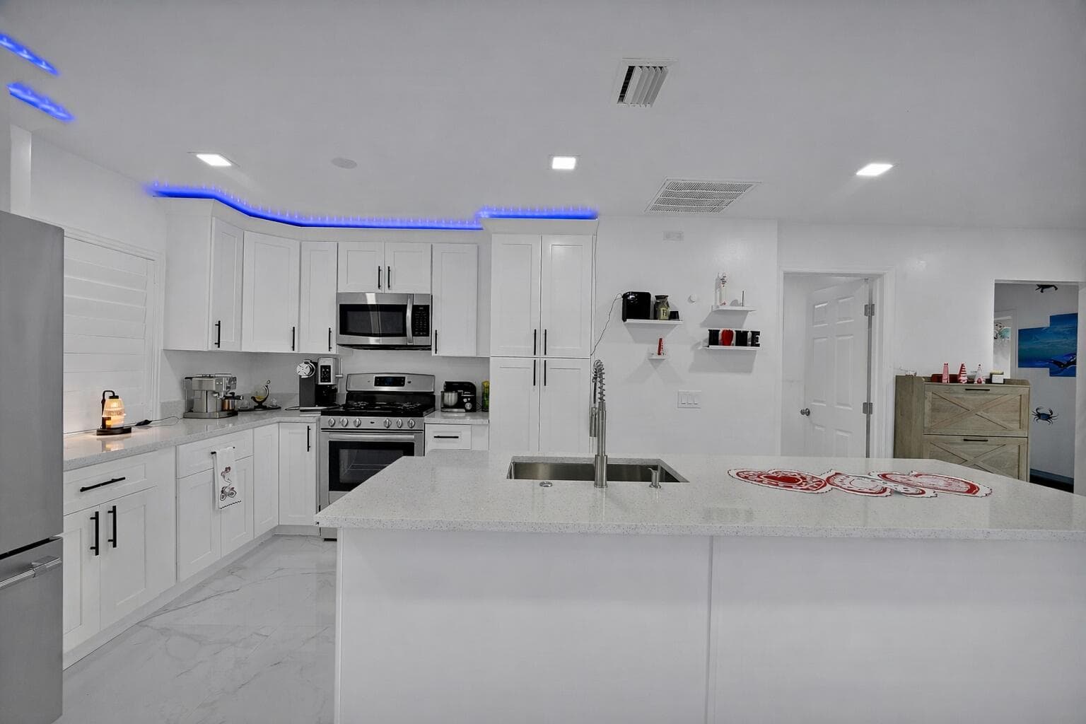 2404 Dade Road, Fort Pierce, FL 34982 — photo 3 of 61