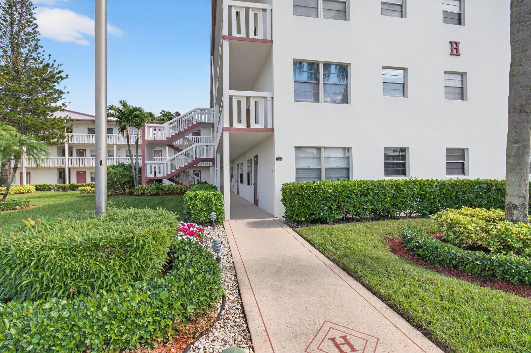 321 Fanshaw H, Boca Raton, FL 33434 — photo 3 of 92