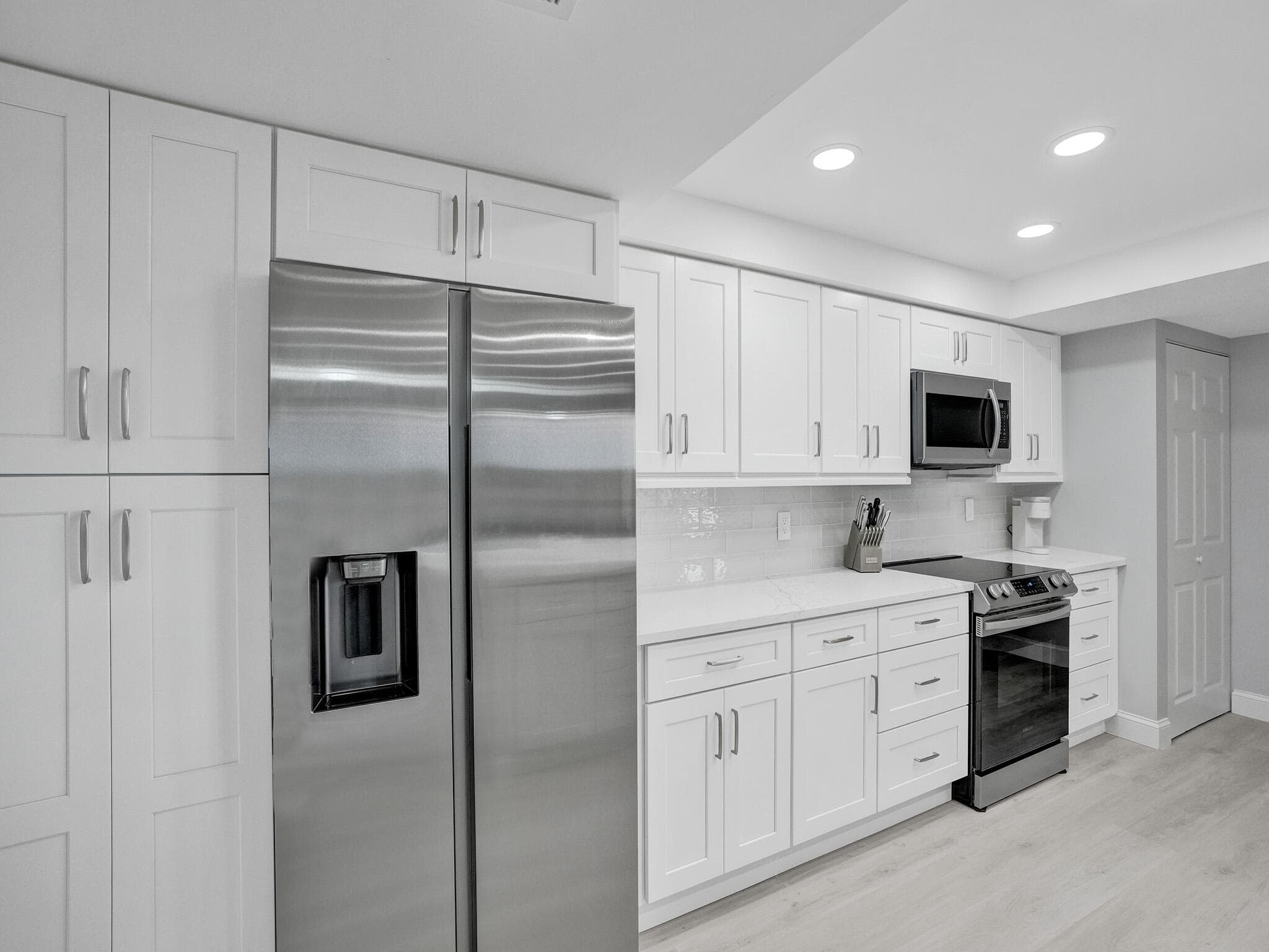 955 Egret Circle 405, Delray Beach, FL 33444 — photo 2 of 45
