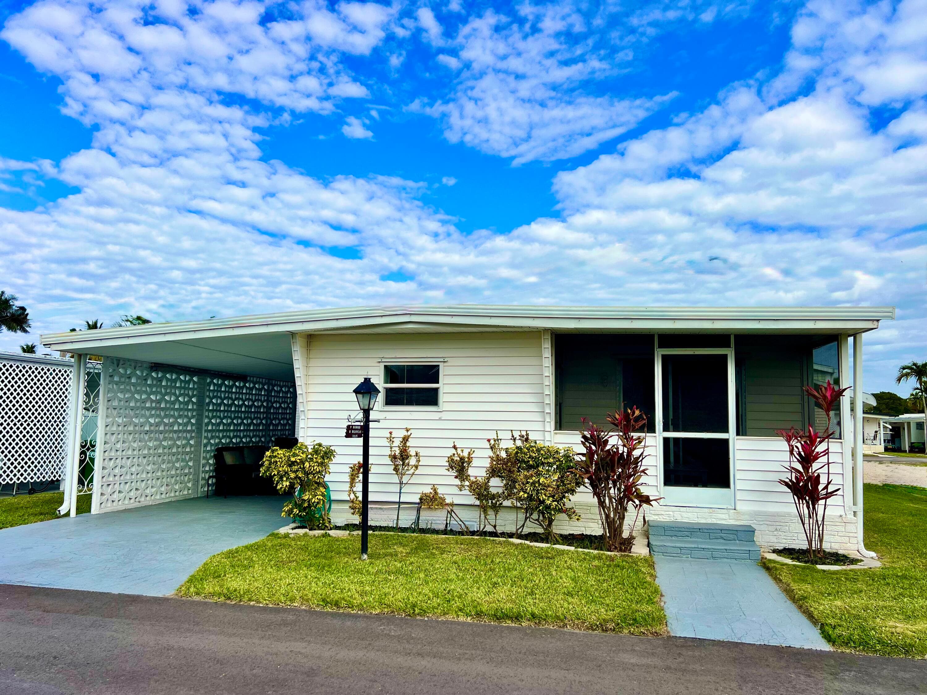 3225 South Street, Hollywood, FL 33021 — photo 9 of 55