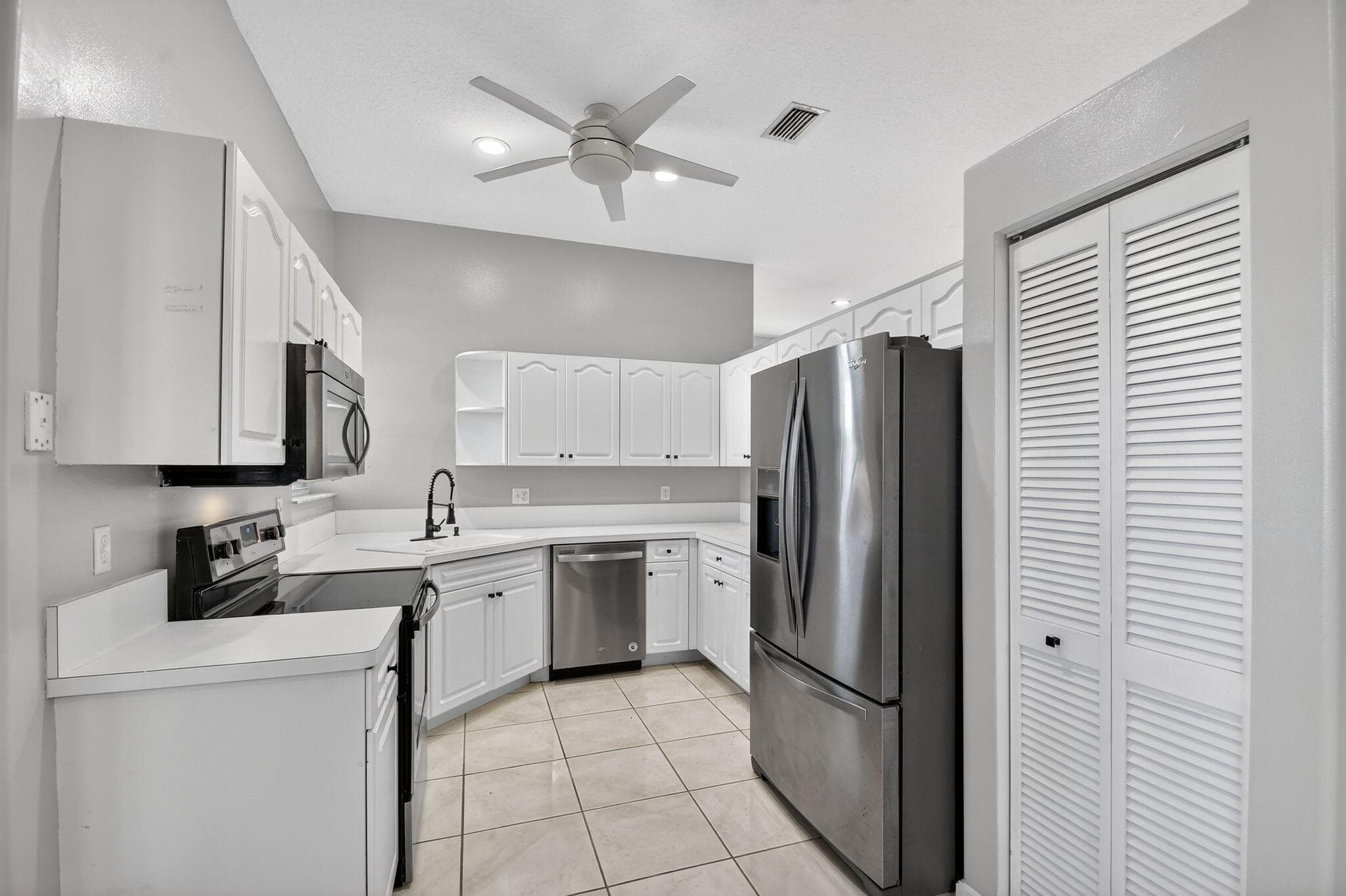 6179 Bear Creek Court, Lake Worth, FL 33467 — photo 8 of 54