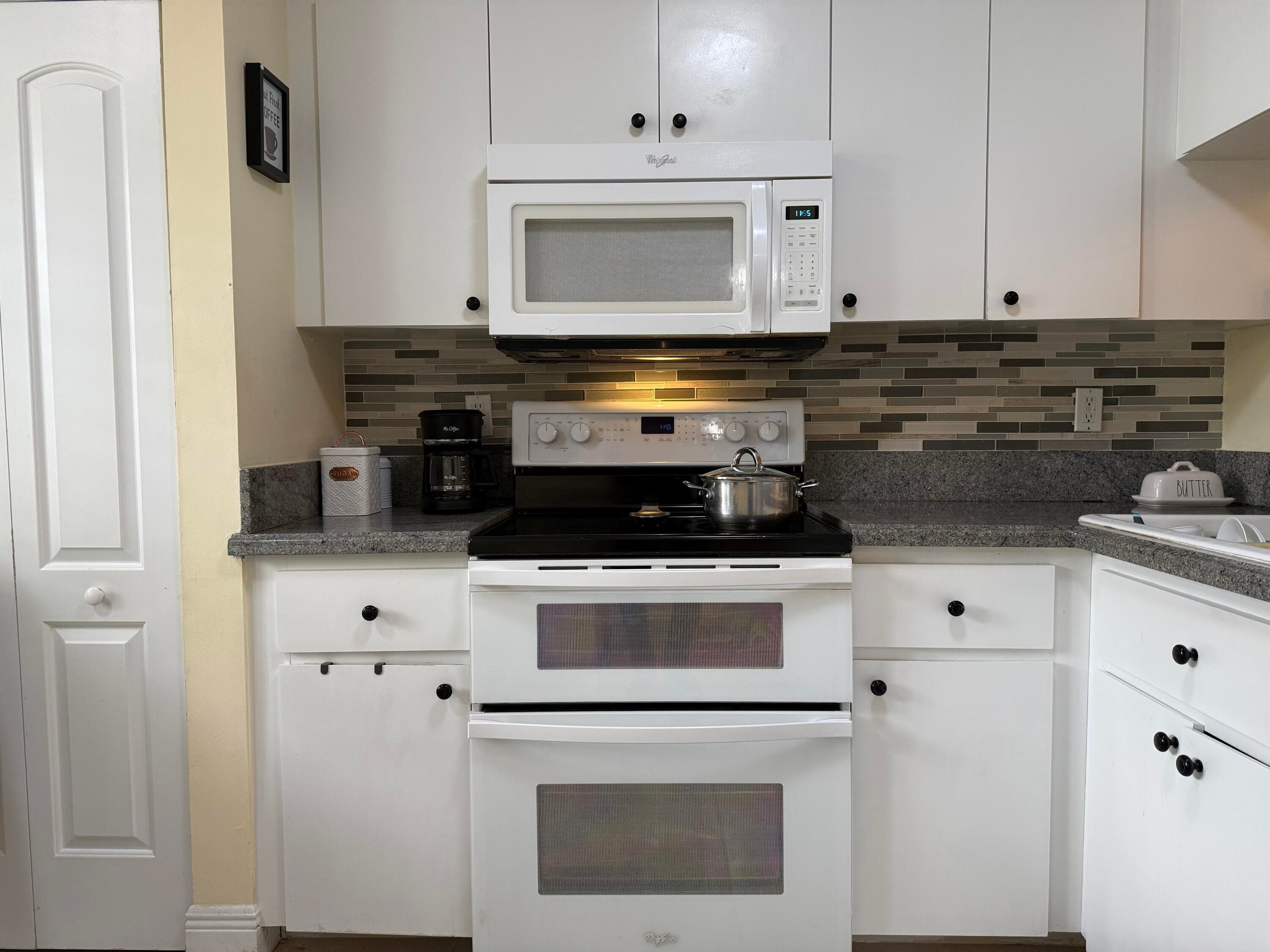 4550 Biddeford Avenue 42, West Palm Beach, FL 33417 — photo 2 of 26