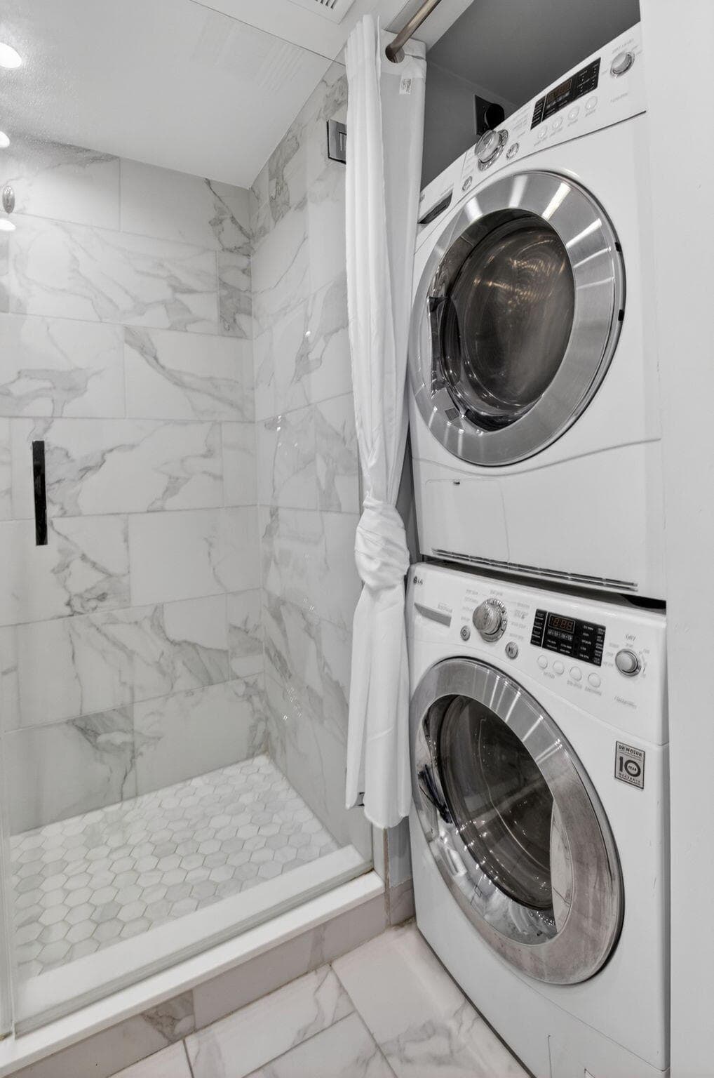 450 Piedmont J 450, Delray Beach, FL 33484 — photo 21 of 78