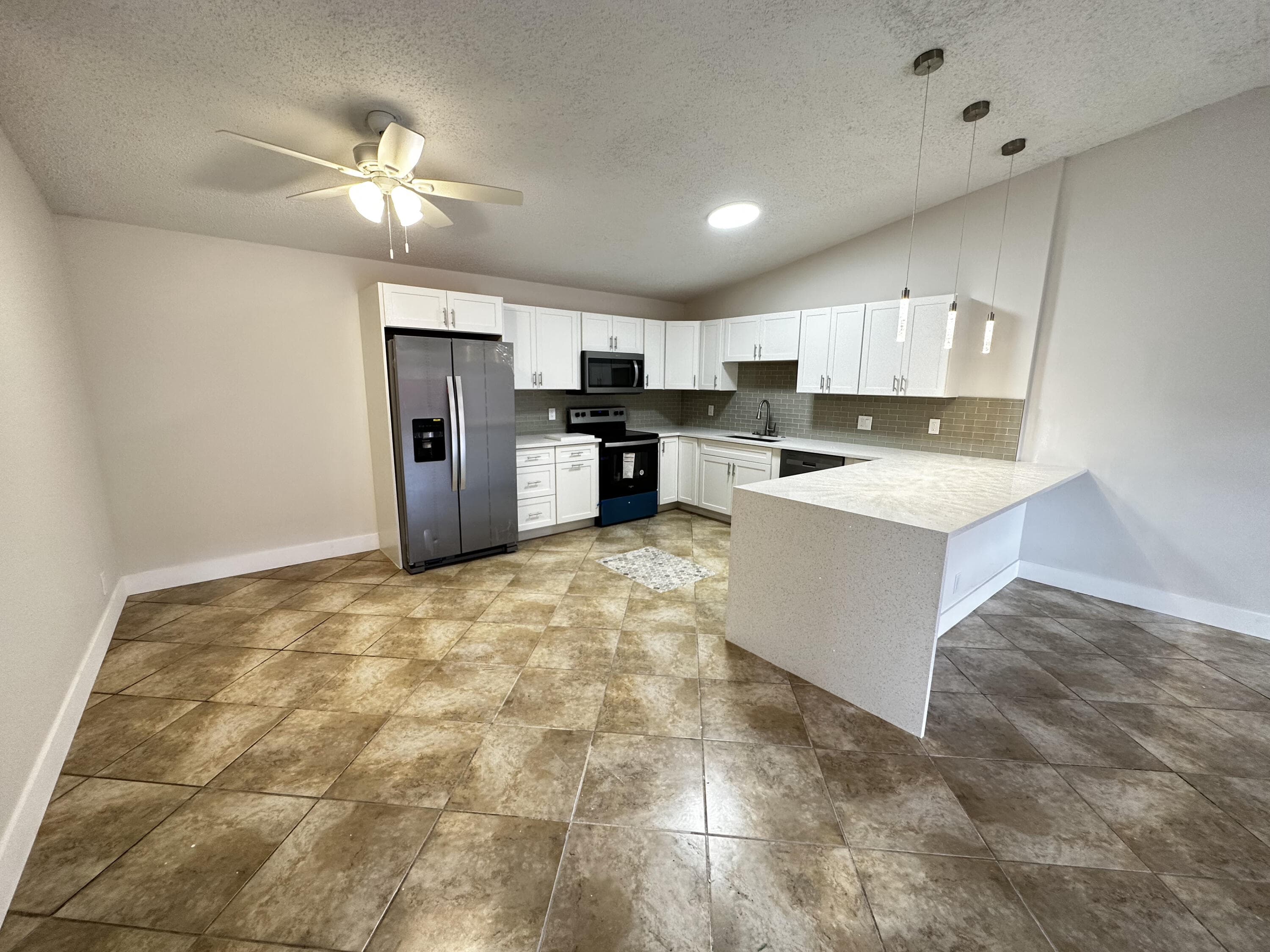 4326 Woodstock Drive C, West Palm Beach, FL 33409 — photo 3 of 41