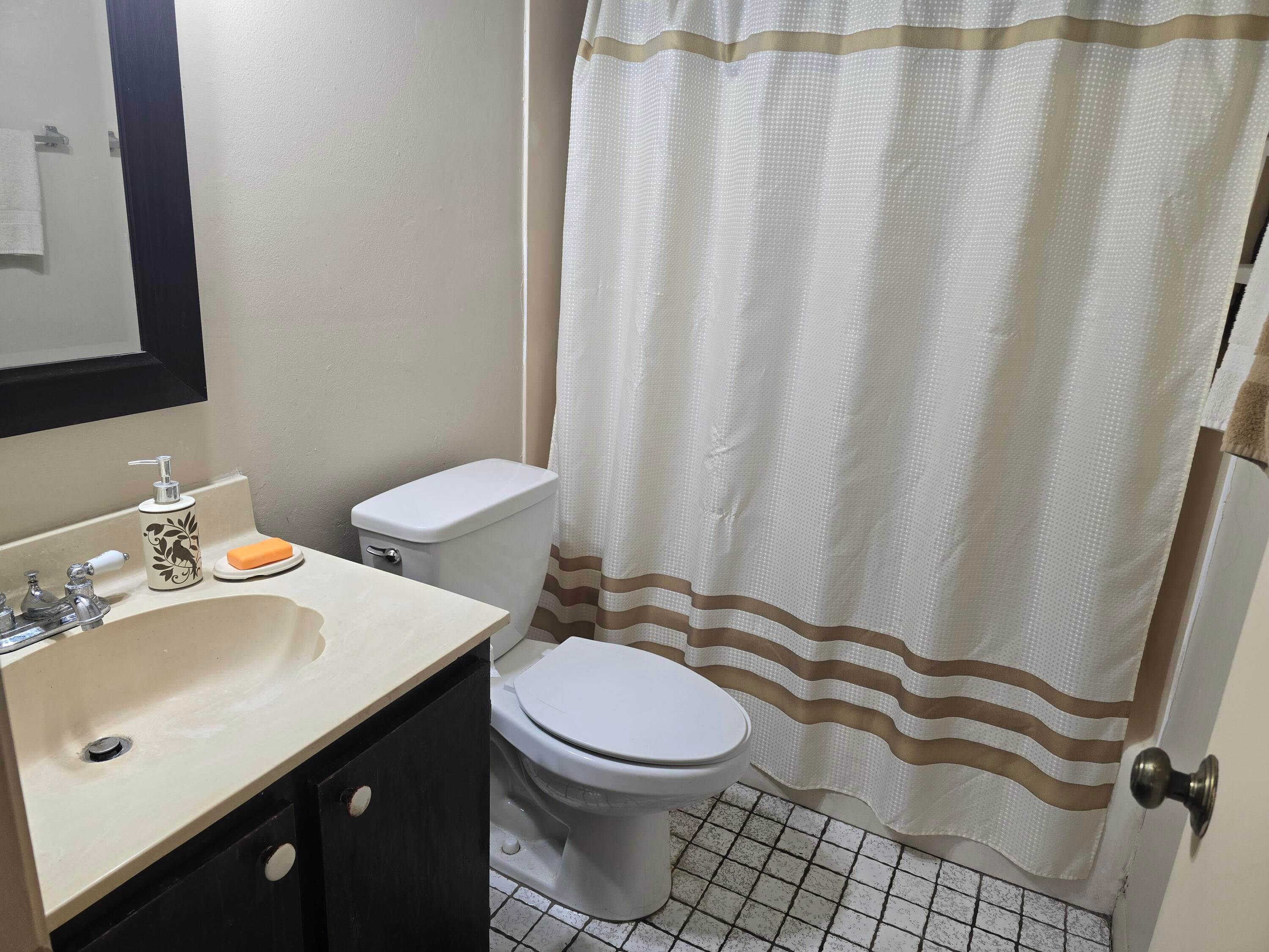 118 Lake Olive Drive, West Palm Beach, FL 33411 — photo 16 of 20