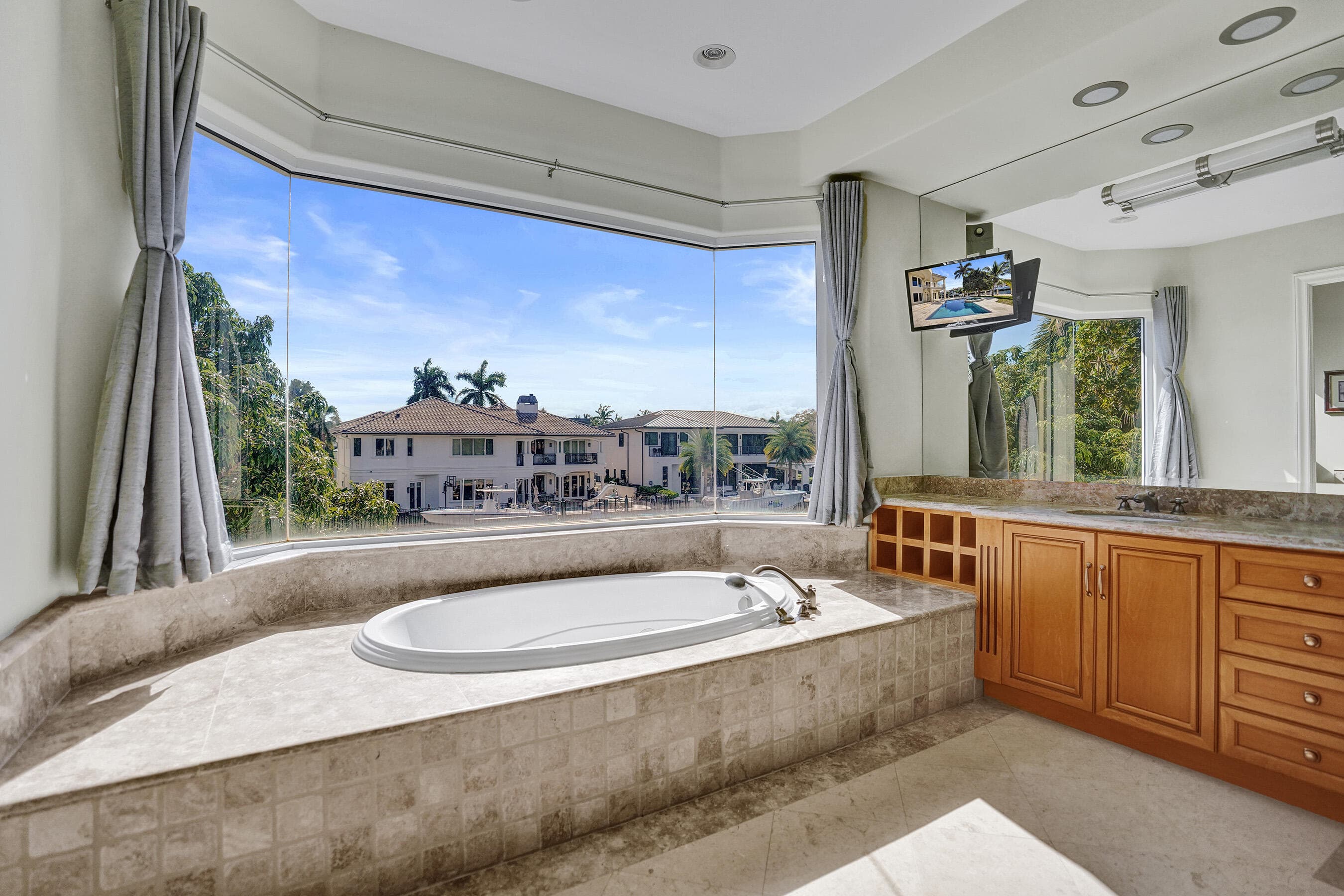 2330 NE 31st Court, Lighthouse Point, FL 33064 — photo 36 of 48