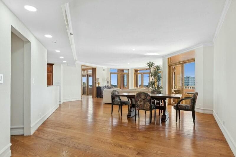 300 SE 5th Avenue 6010, Boca Raton, FL 33432 — photo 4 of 34