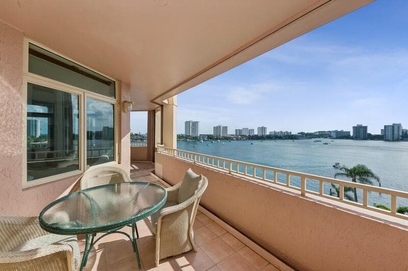 300 SE 5th Avenue 6010, Boca Raton, FL 33432 — photo 19 of 34