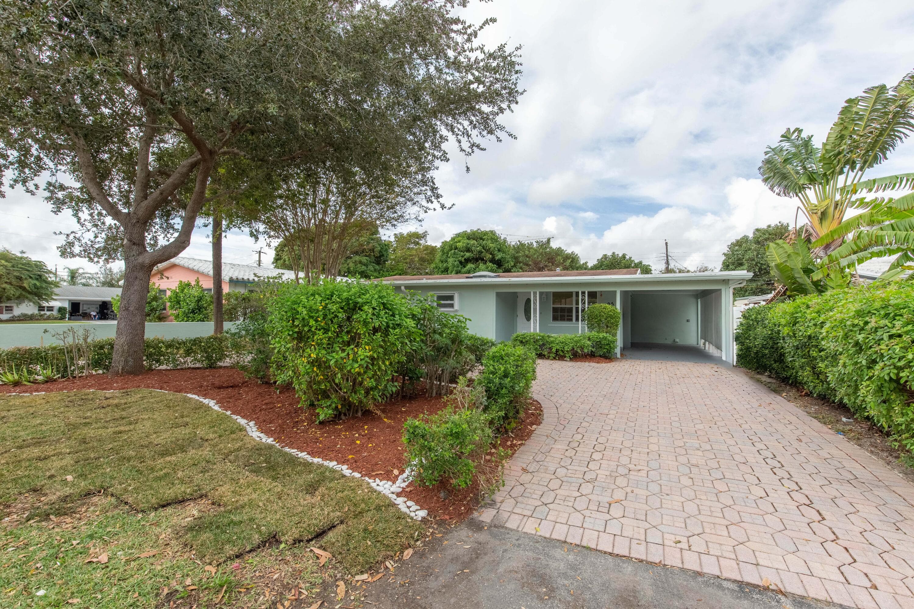 405 NE 24th Avenue, Pompano Beach, FL 33062 — photo 1 of 39
