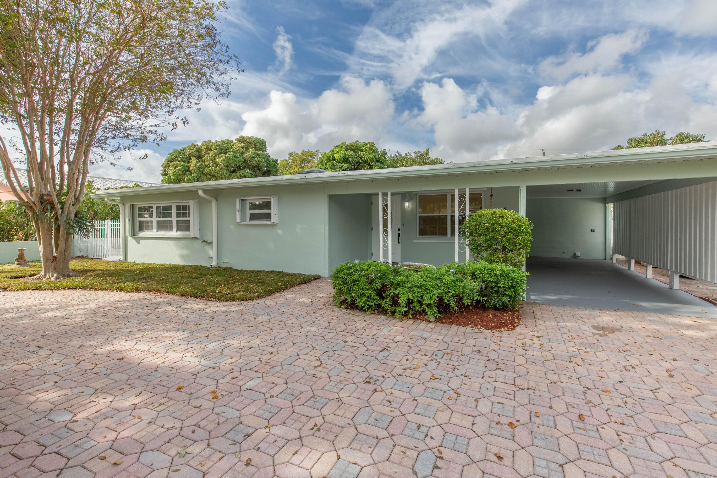 405 NE 24th Avenue, Pompano Beach, FL 33062 — photo 3 of 39