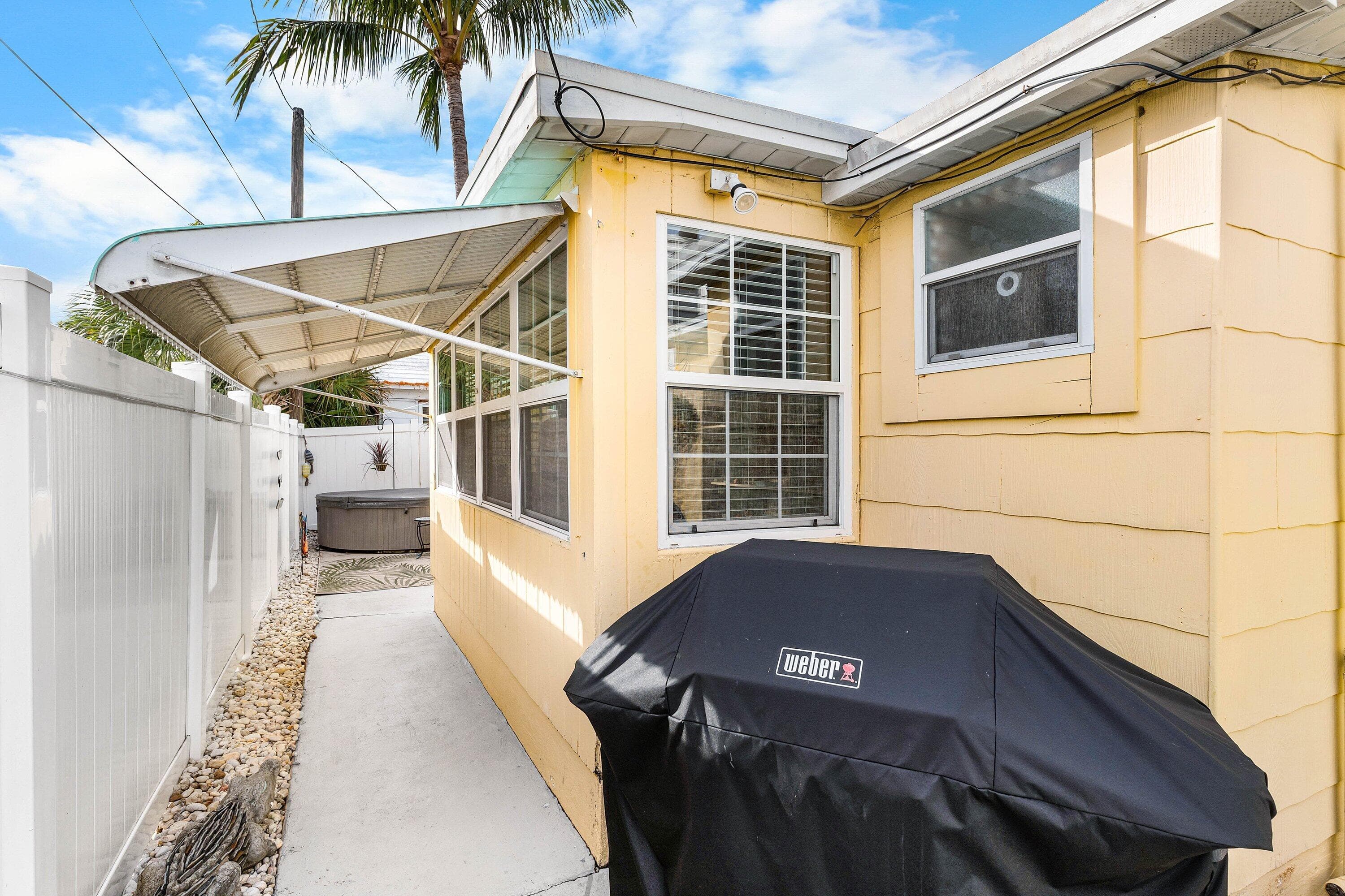 411 3rd Avenue N, Lake Worth Beach, FL 33460 — photo 26 of 39