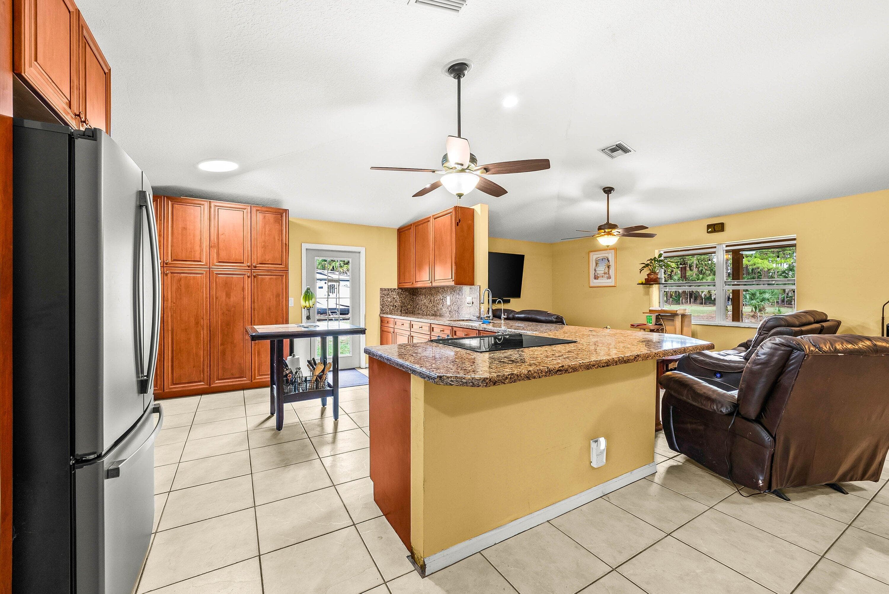 2195 F Road, Loxahatchee Groves, FL 33470 — photo 8 of 54