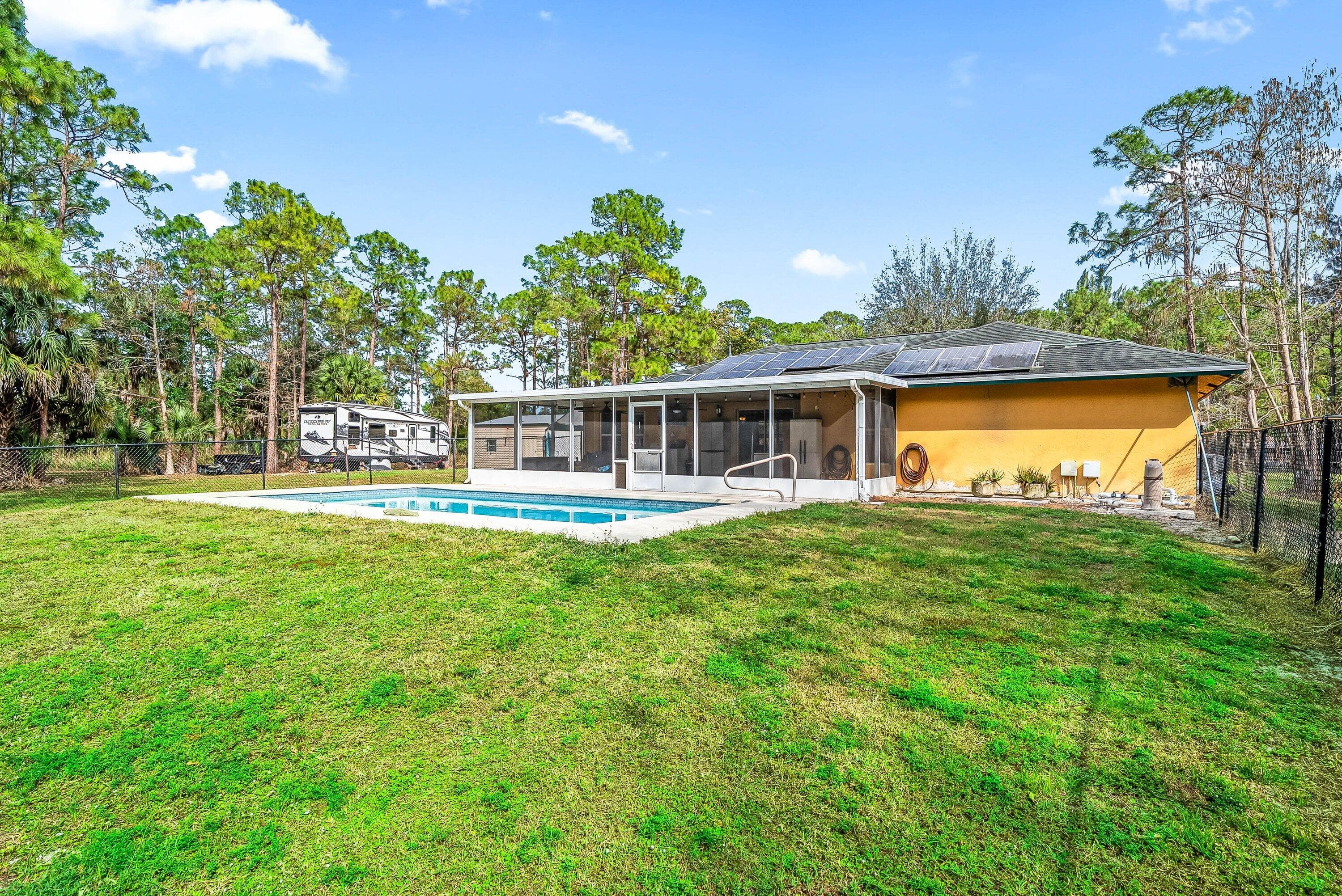 2195 F Road, Loxahatchee Groves, FL 33470 — photo 29 of 54