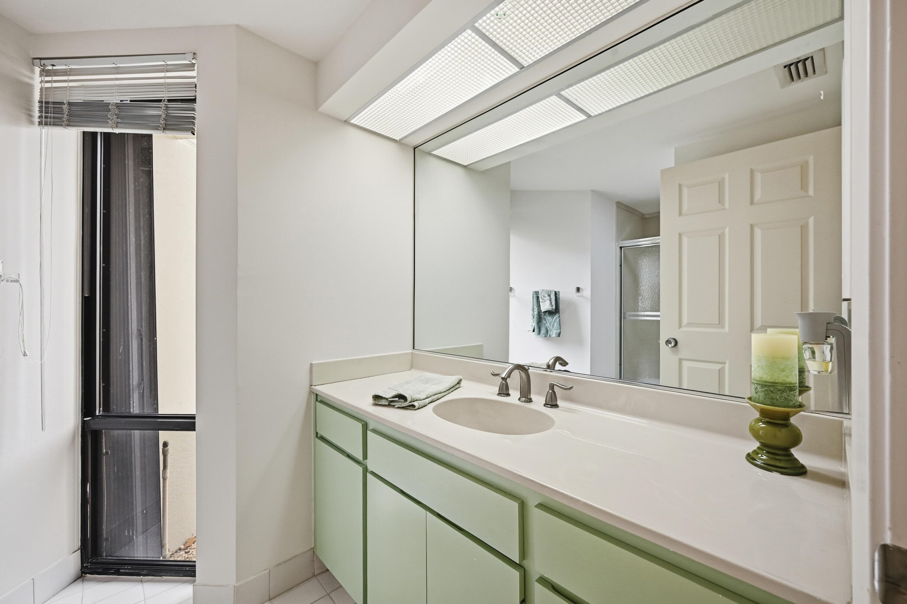 1109 E Marine Way E L1l + Boat Slip #55, North Palm Beach, FL 33408 — photo 45 of 85