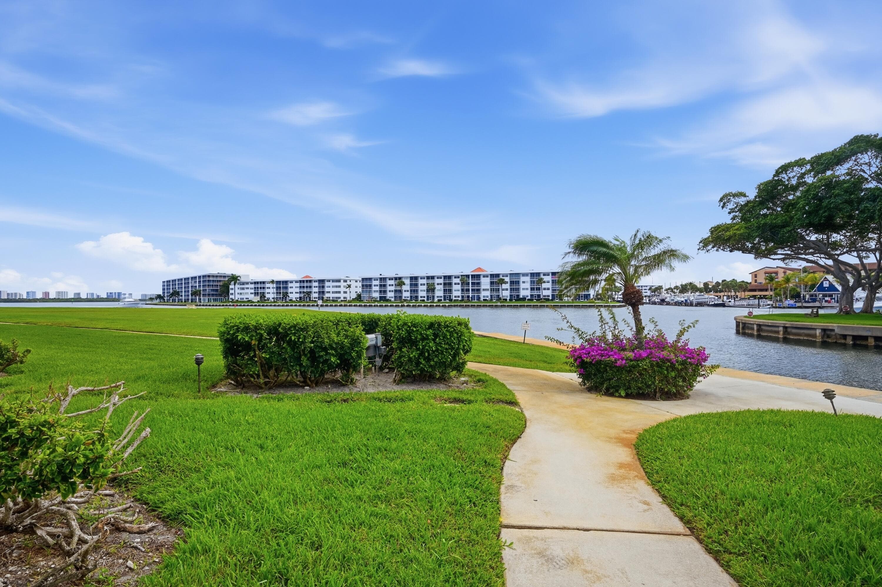 1109 E Marine Way E L1l + Boat Slip #55, North Palm Beach, FL 33408 — photo 3 of 85