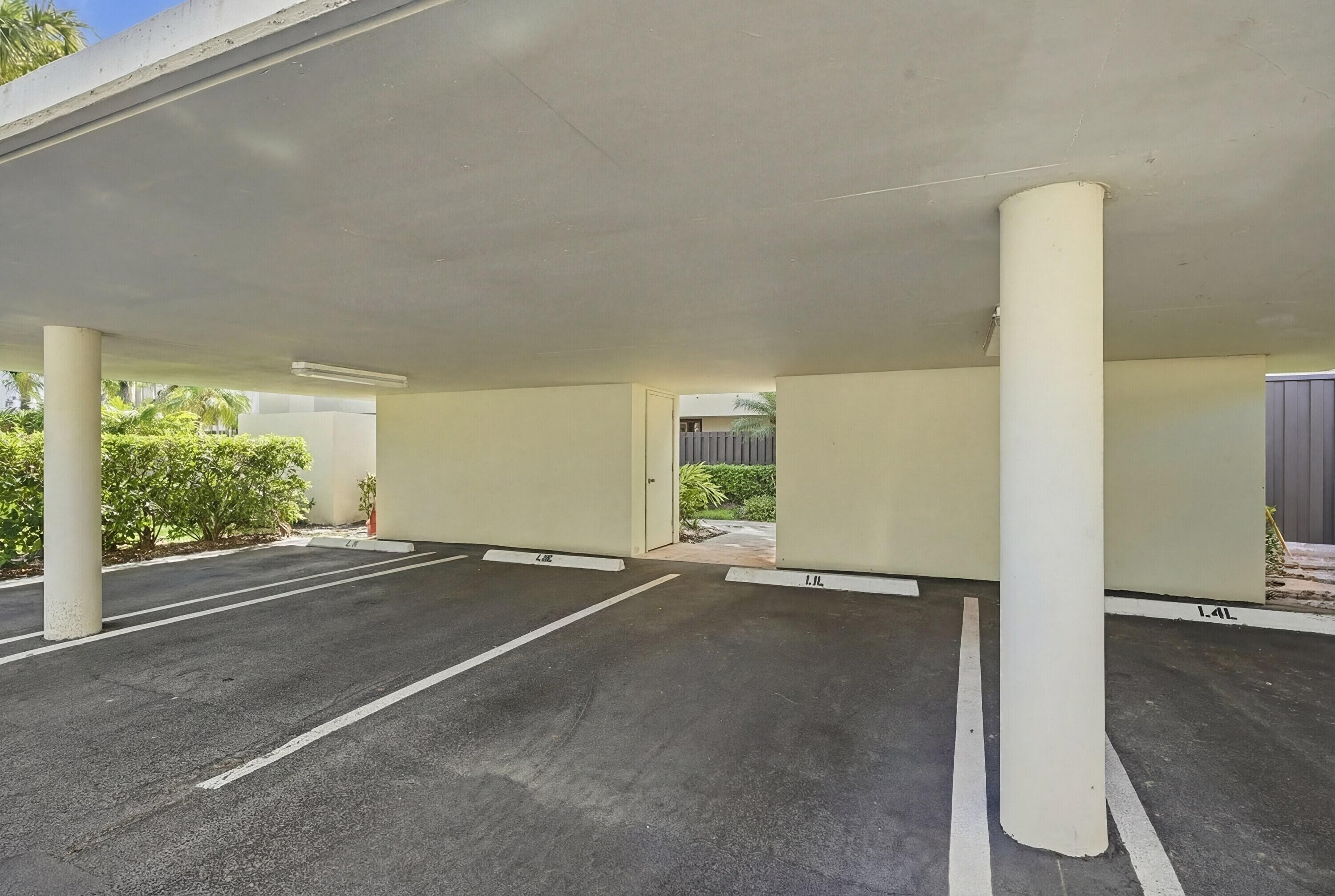 1109 E Marine Way E L1l + Boat Slip #55, North Palm Beach, FL 33408 — photo 67 of 85