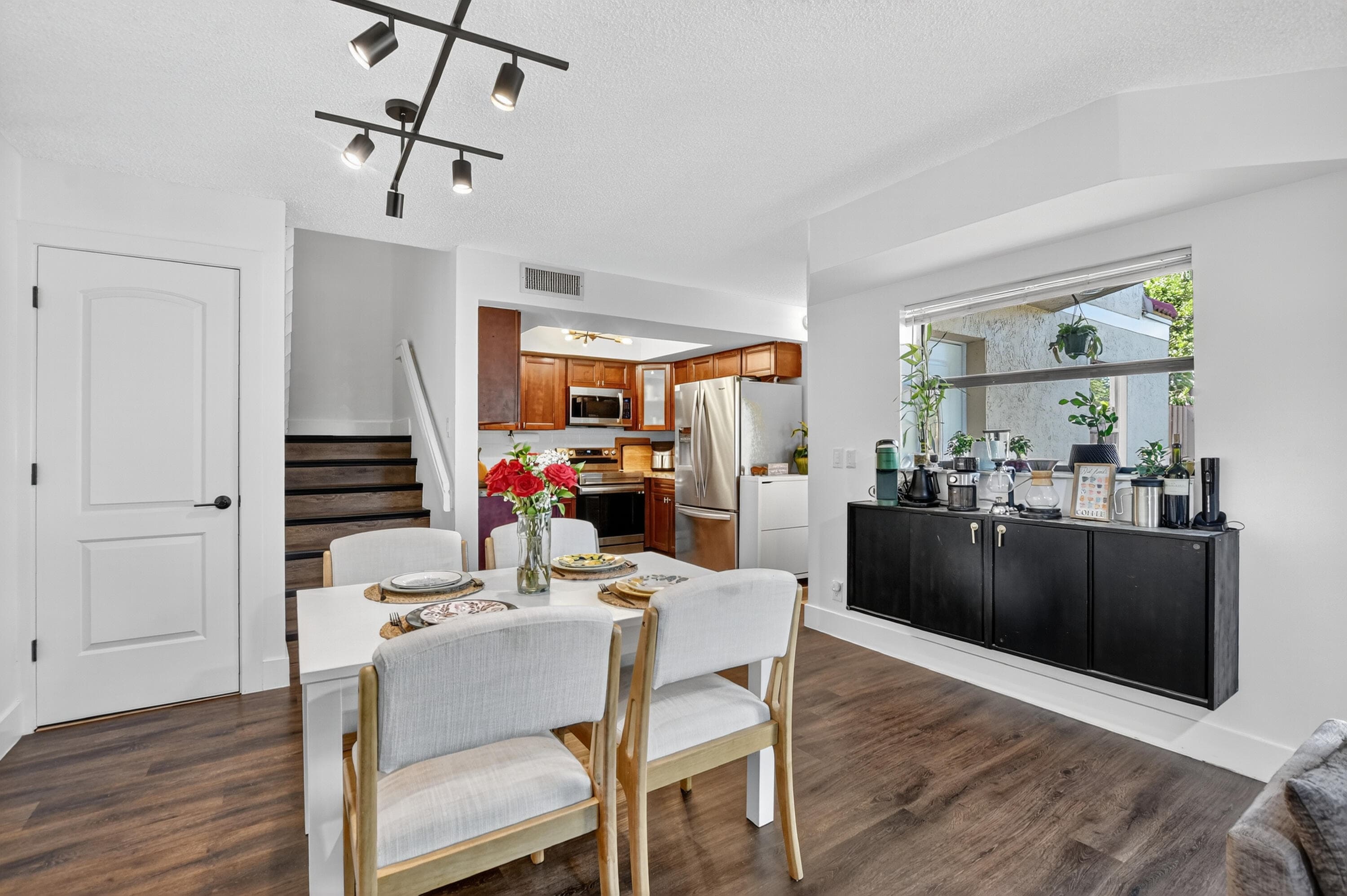 4005 Village Drive B, Delray Beach, FL 33445 — photo 10 of 35