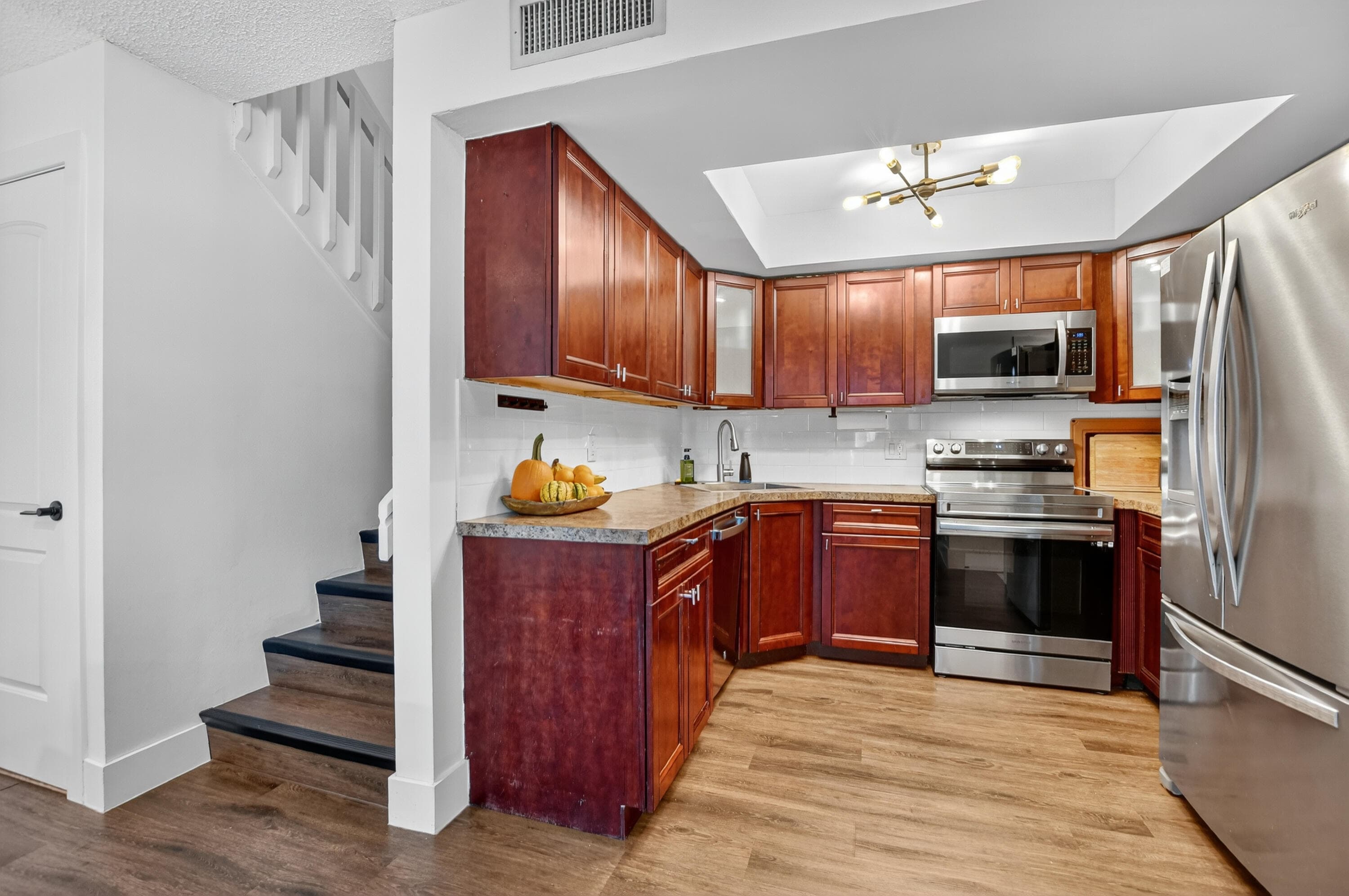 4005 Village Drive B, Delray Beach, FL 33445 — photo 12 of 35