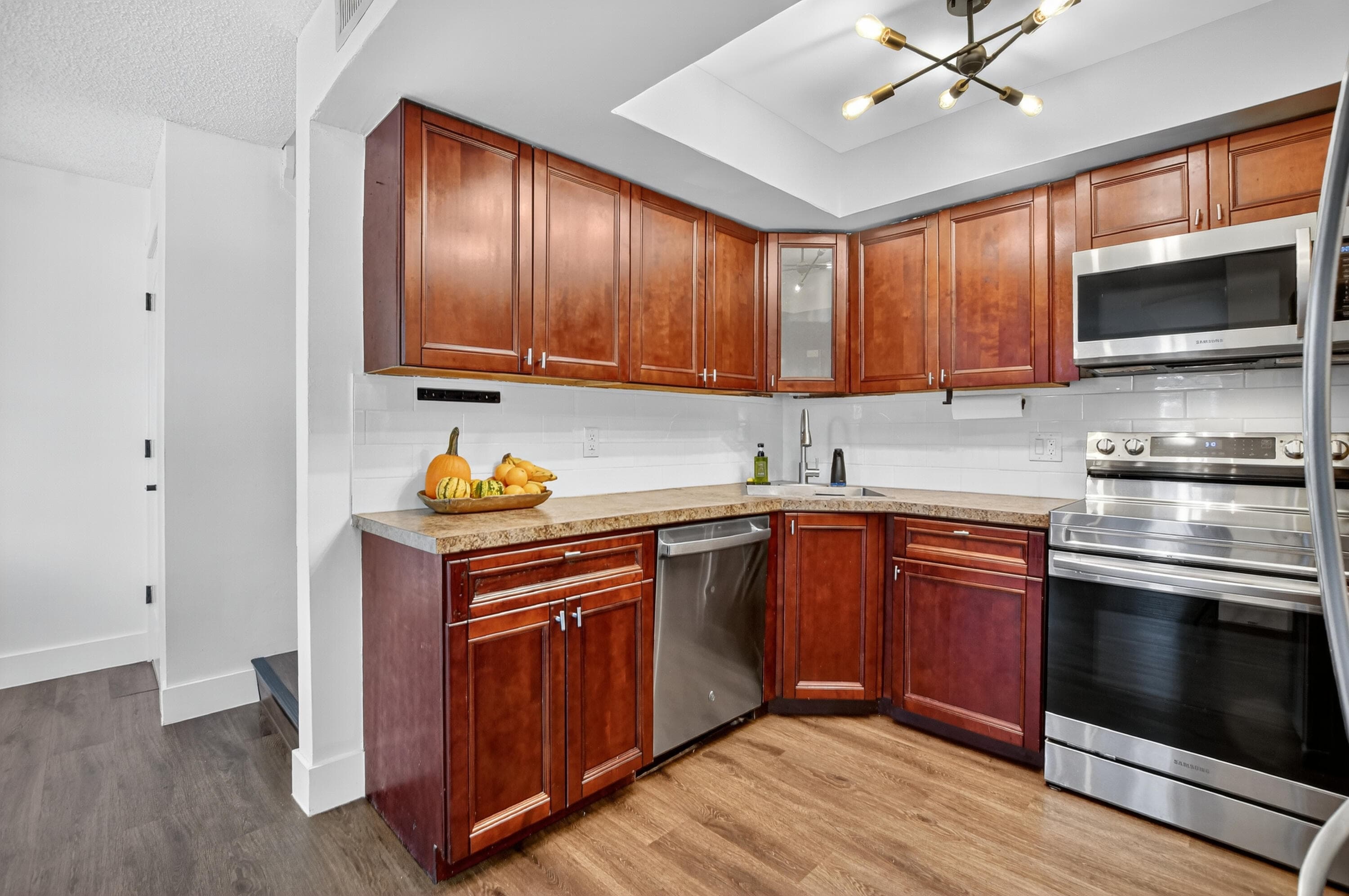 4005 Village Drive B, Delray Beach, FL 33445 — photo 13 of 35