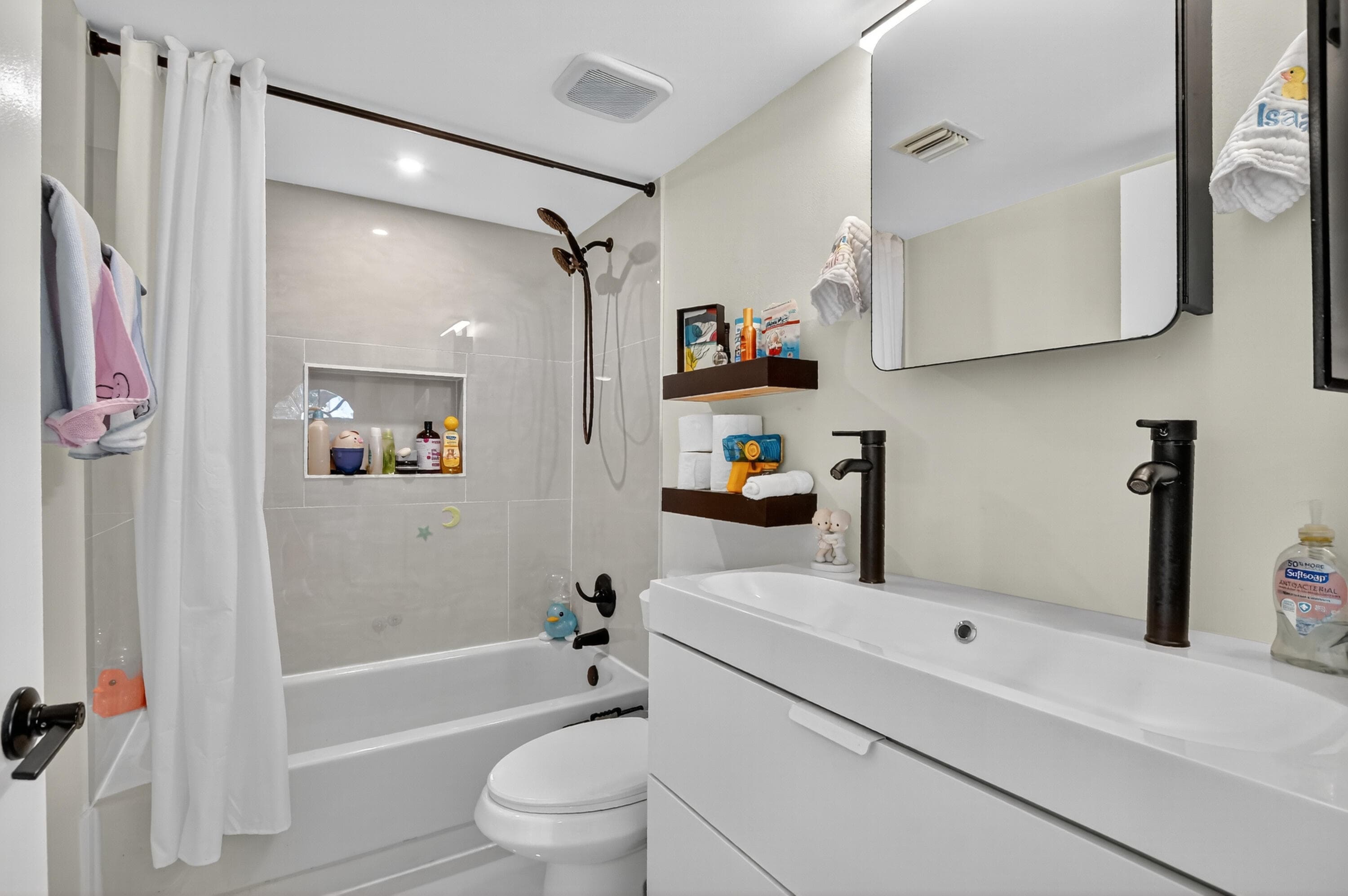4005 Village Drive B, Delray Beach, FL 33445 — photo 30 of 35