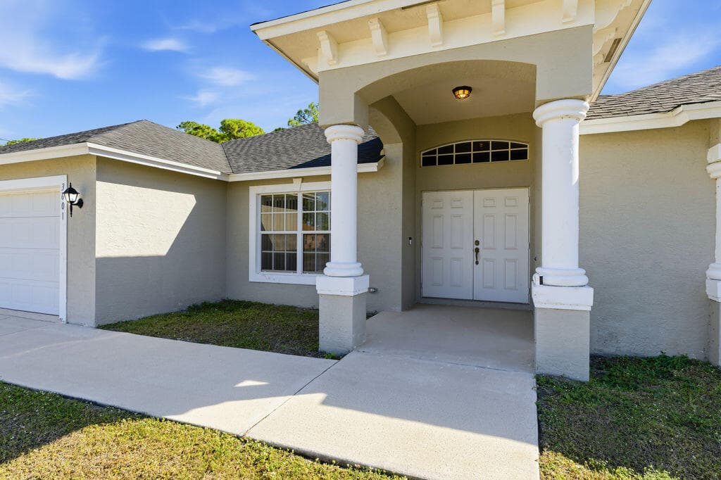 3601 SW Europe Street, Port St. Lucie, FL 34953 — photo 4 of 31