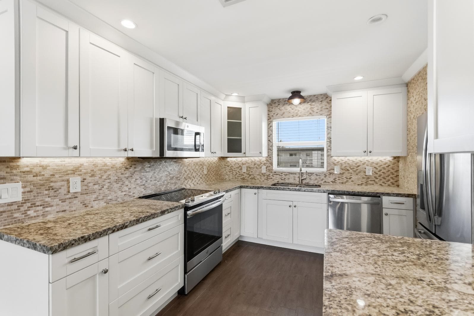 109 Wettaw Lane 203, North Palm Beach, FL 33408 — photo 4 of 17