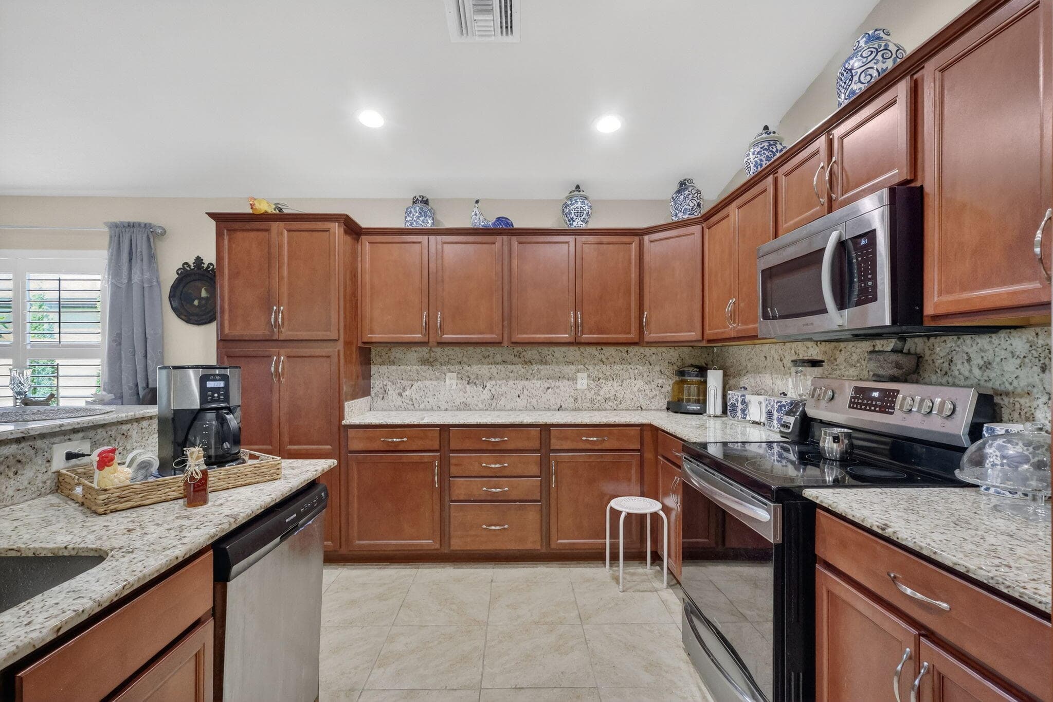 34 Nogales Way, Port St. Lucie, FL 34952 — photo 15 of 56