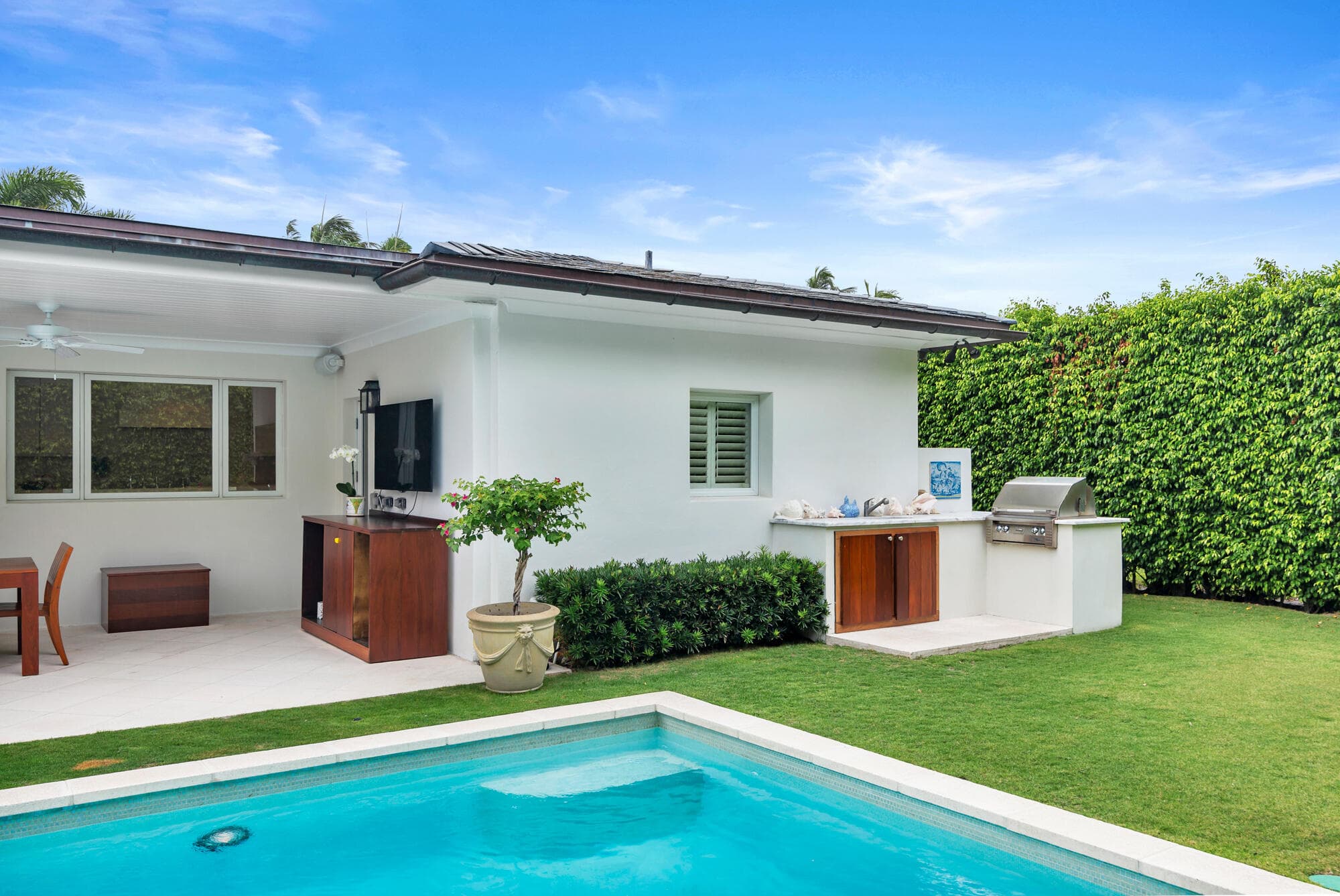 225 Jamaica Lane, Palm Beach, FL 33480 — photo 12 of 43