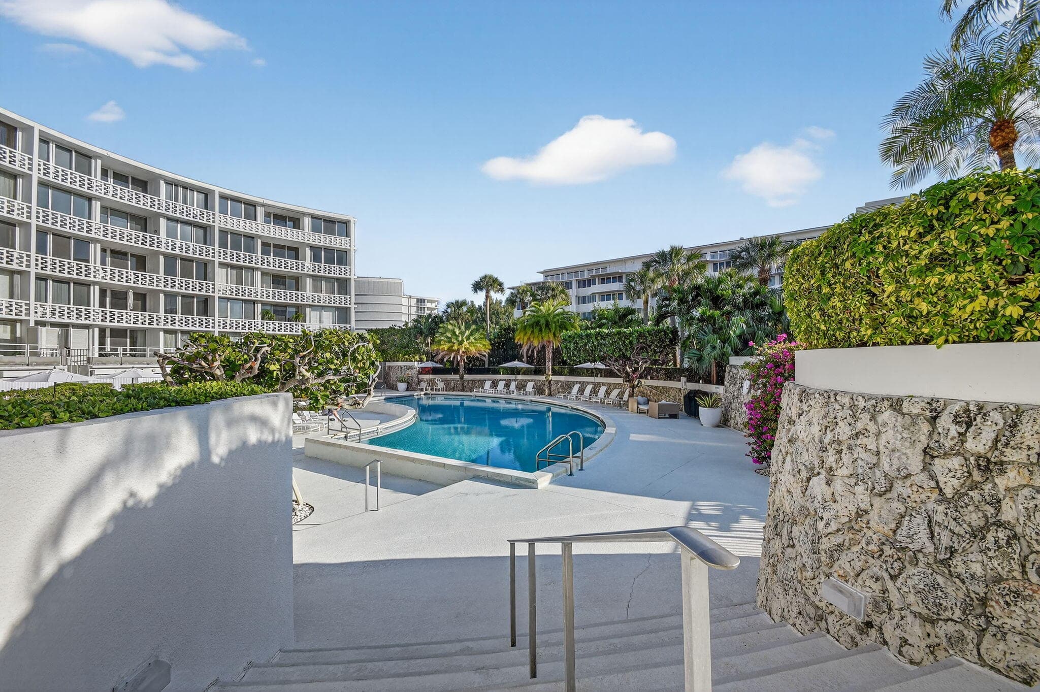 2760 S Ocean Boulevard 417, Palm Beach, FL 33480 — photo 46 of 65