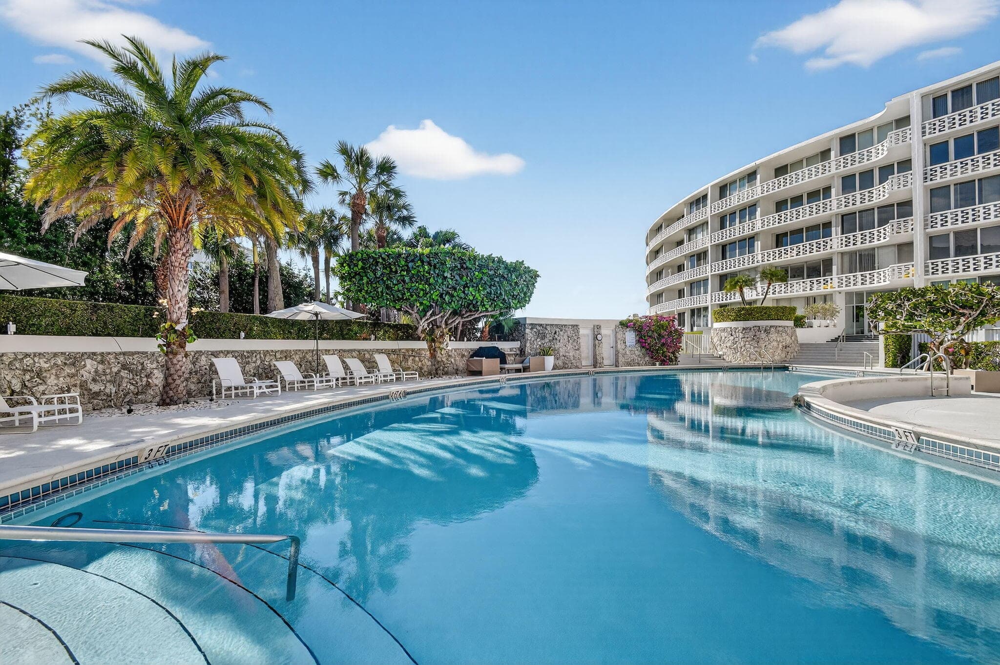 2760 S Ocean Boulevard 417, Palm Beach, FL 33480 — photo 45 of 65