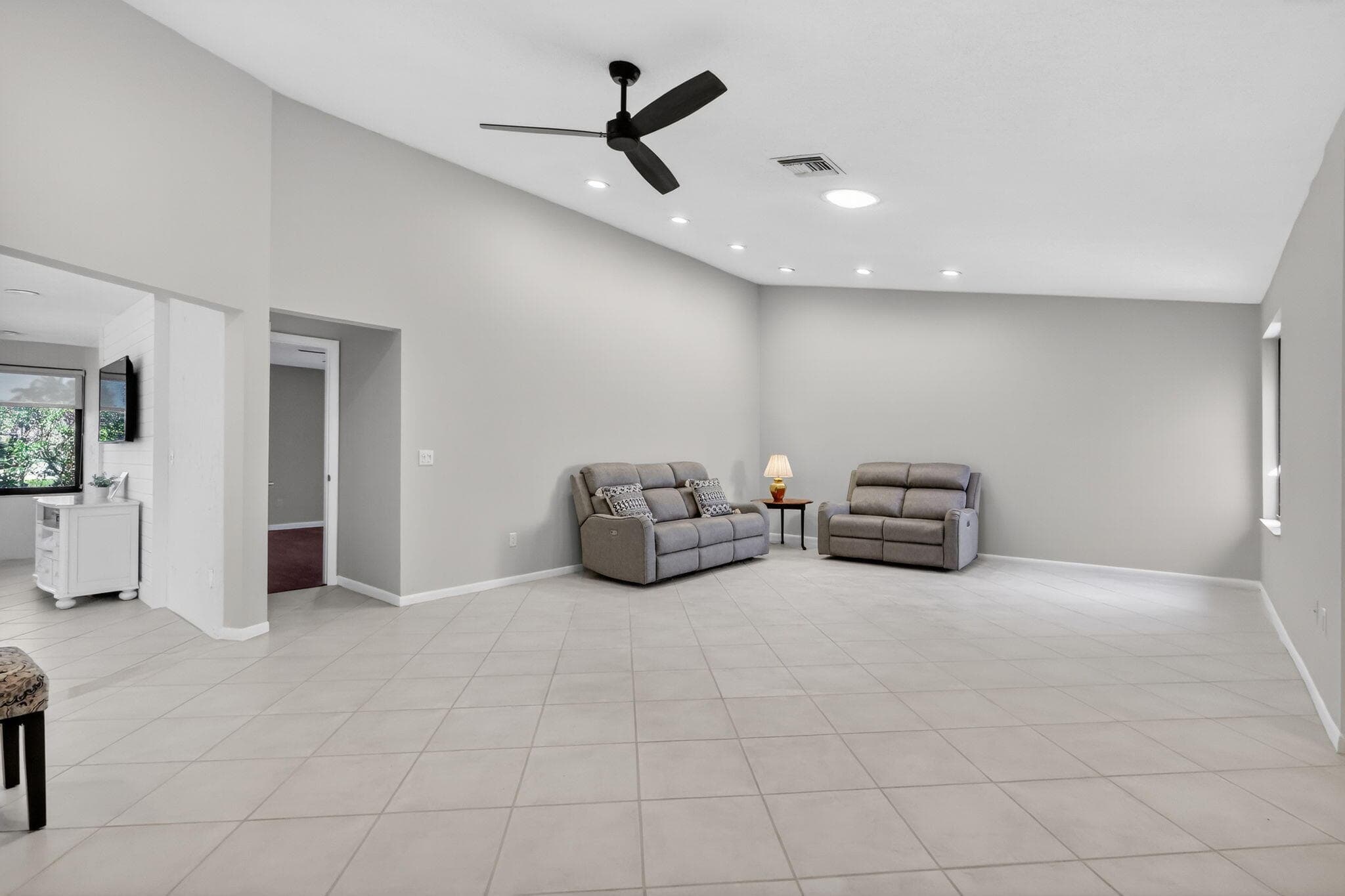870 NW 32nd Avenue, Delray Beach, FL 33445 — photo 8 of 58