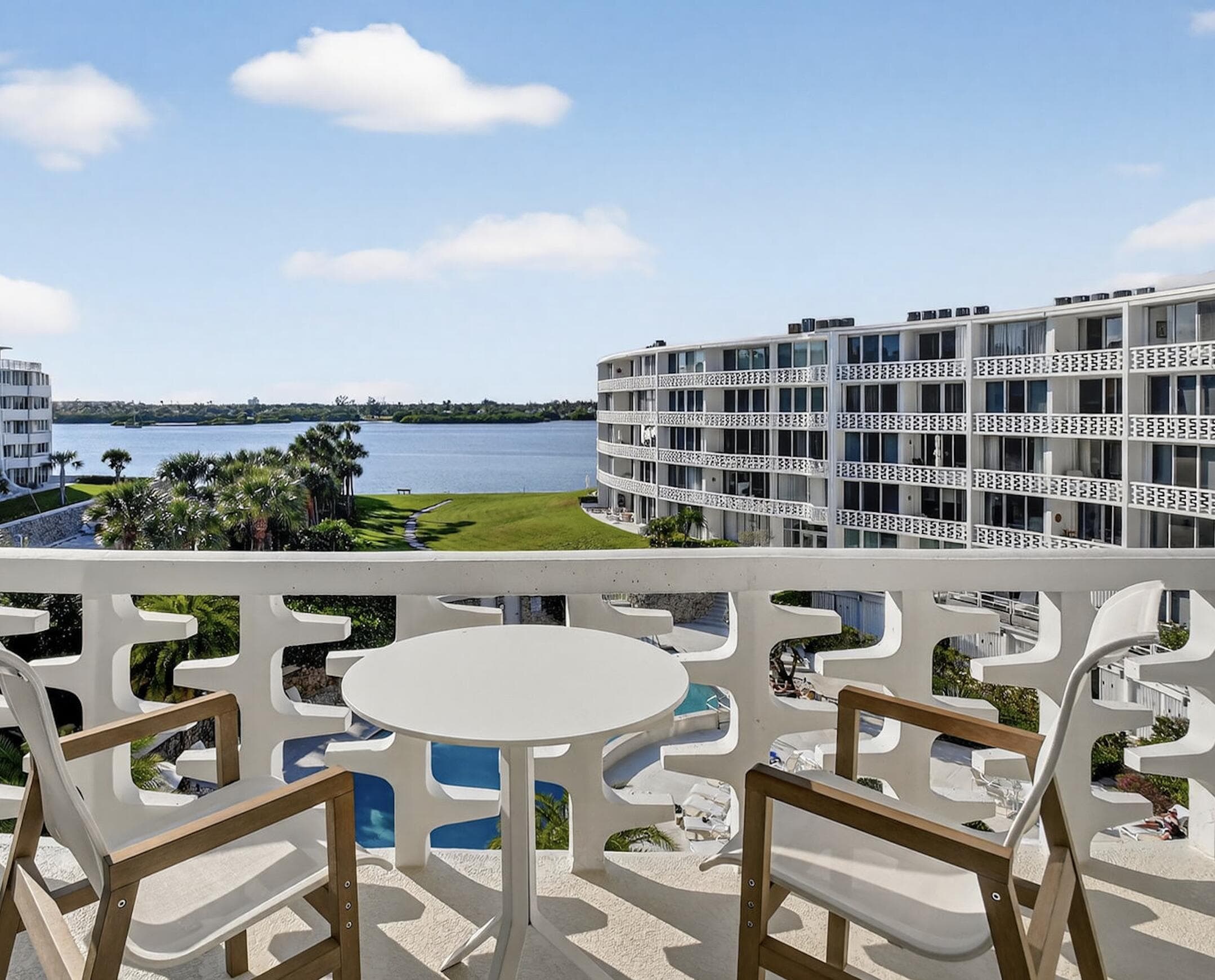 2760 S Ocean Boulevard 417, Palm Beach, FL 33480 — photo 5 of 65